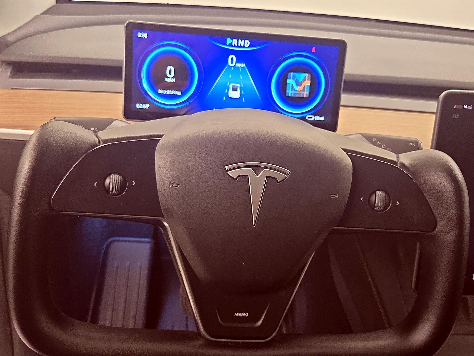 Thumbnail: 2023 Tesla Model Y - 10