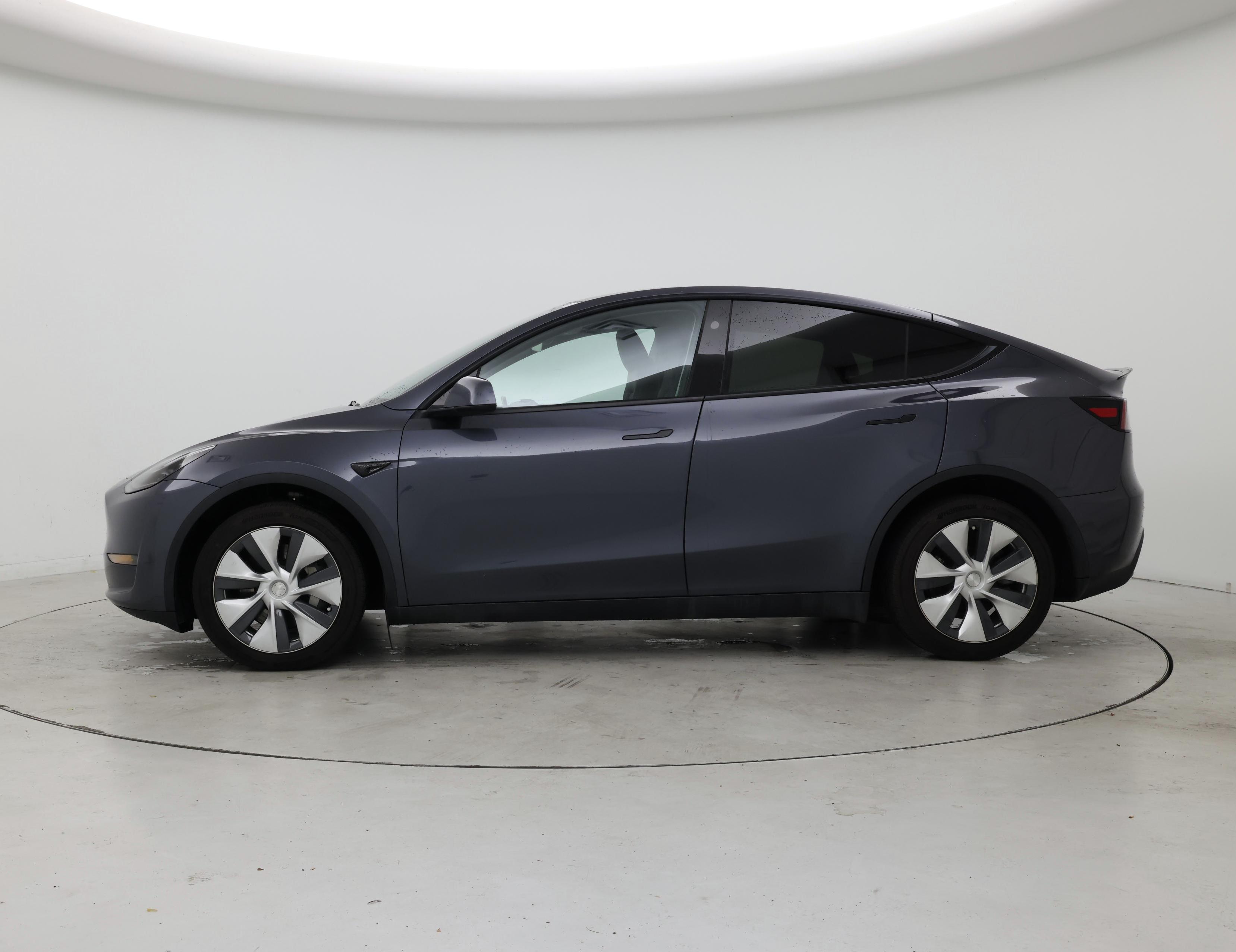 Thumbnail: 2023 Tesla Model Y - 3