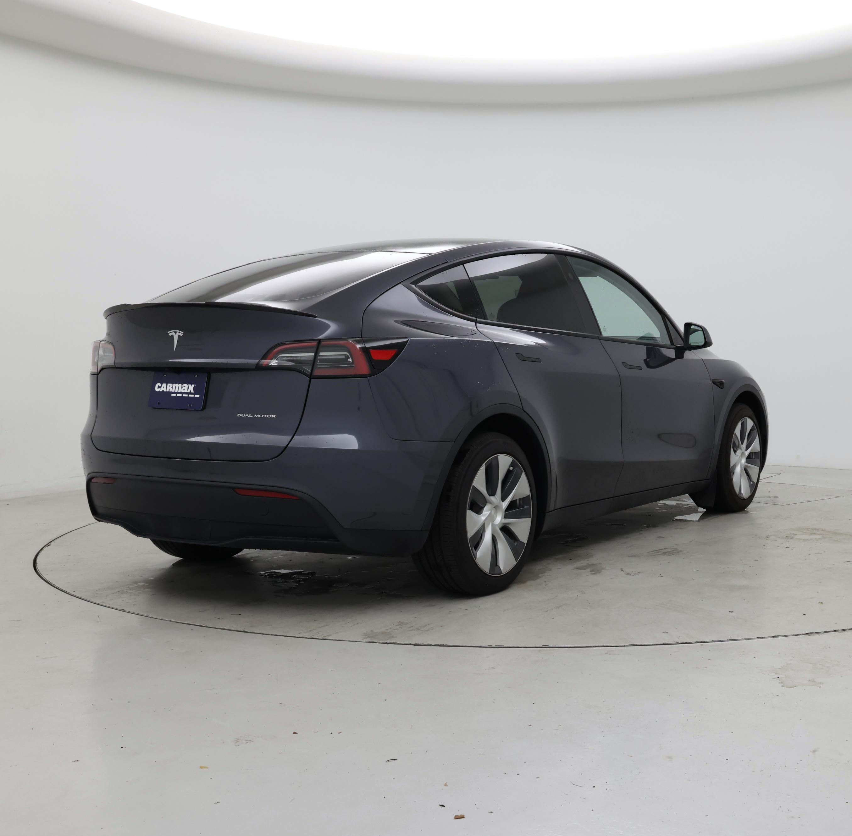 Thumbnail: 2023 Tesla Model Y - 8