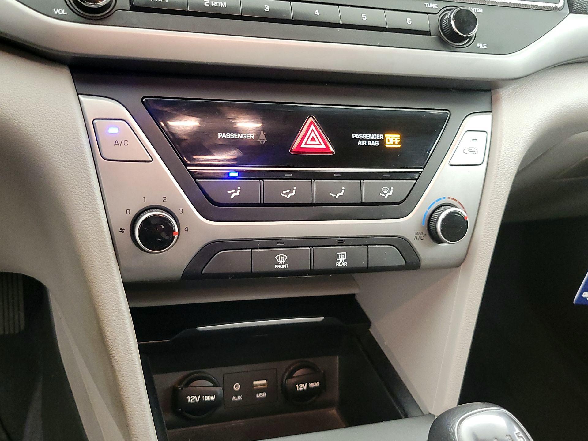 Thumbnail: 2018 Hyundai Elantra - 15