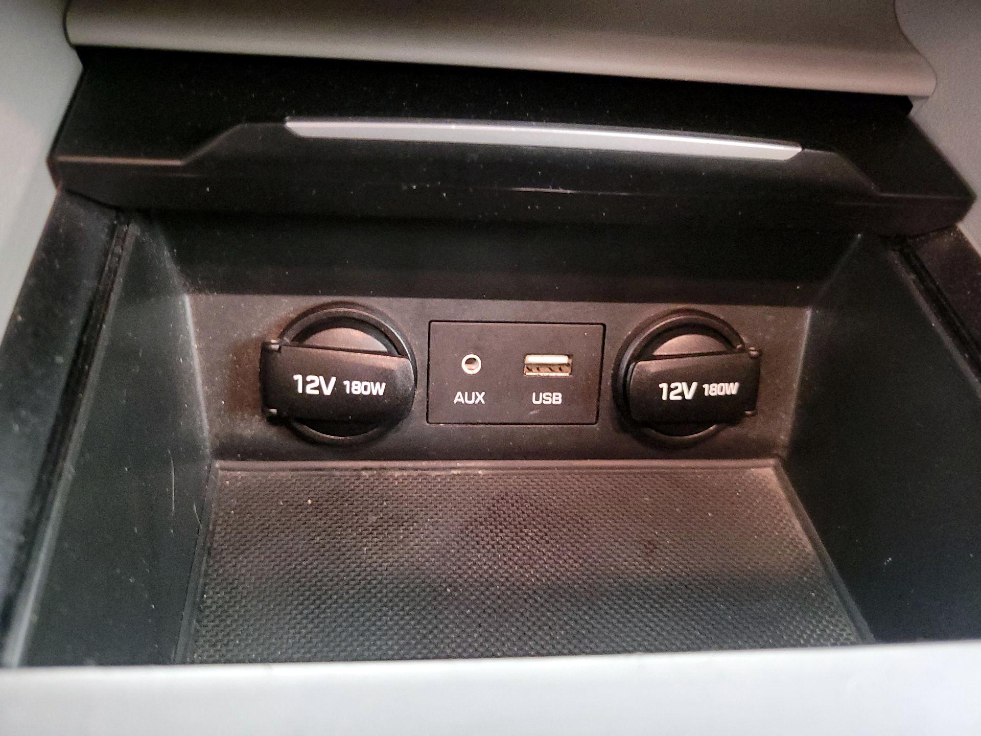 Thumbnail: 2018 Hyundai Elantra - 17