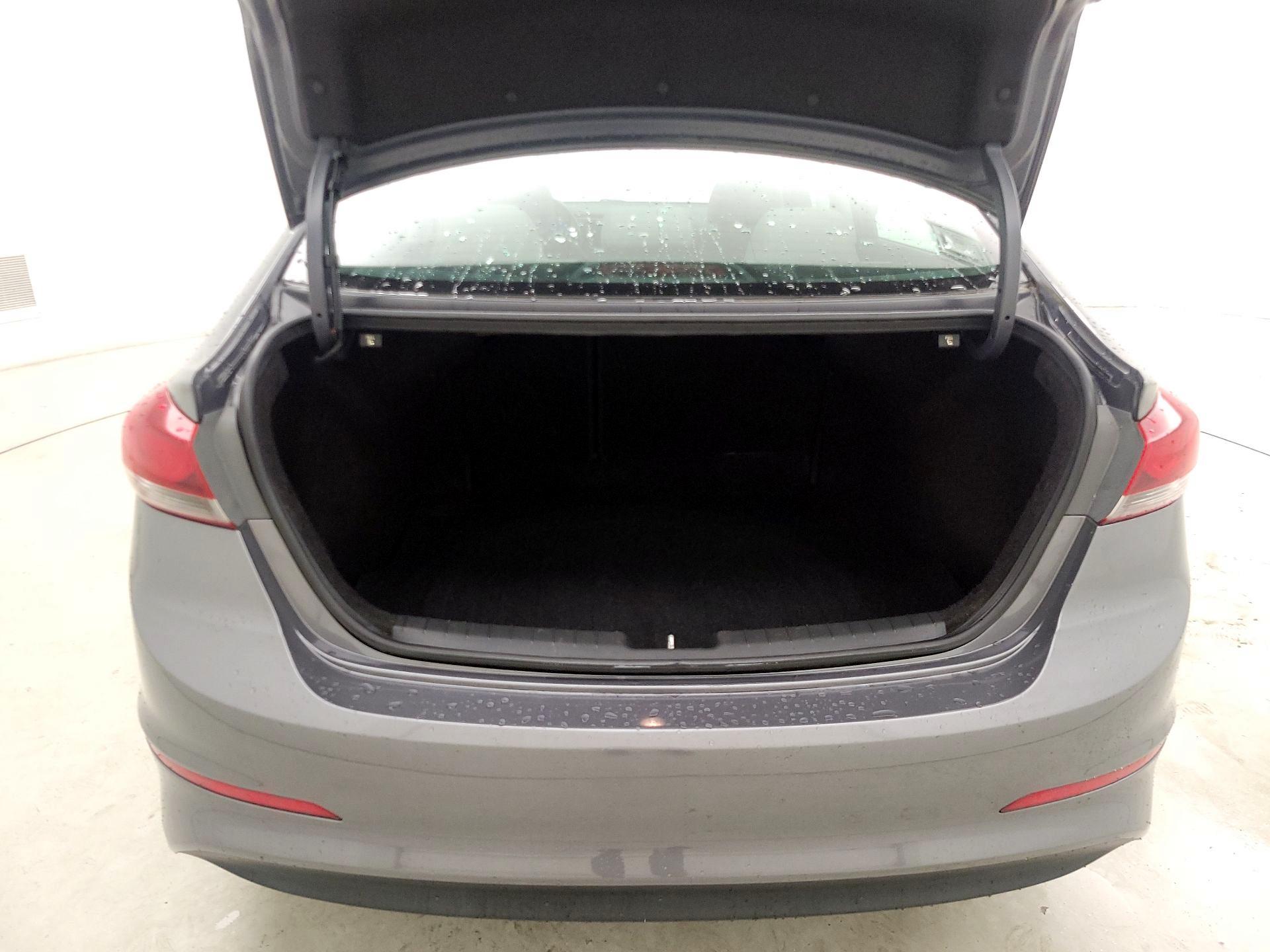 Thumbnail: 2018 Hyundai Elantra - 19