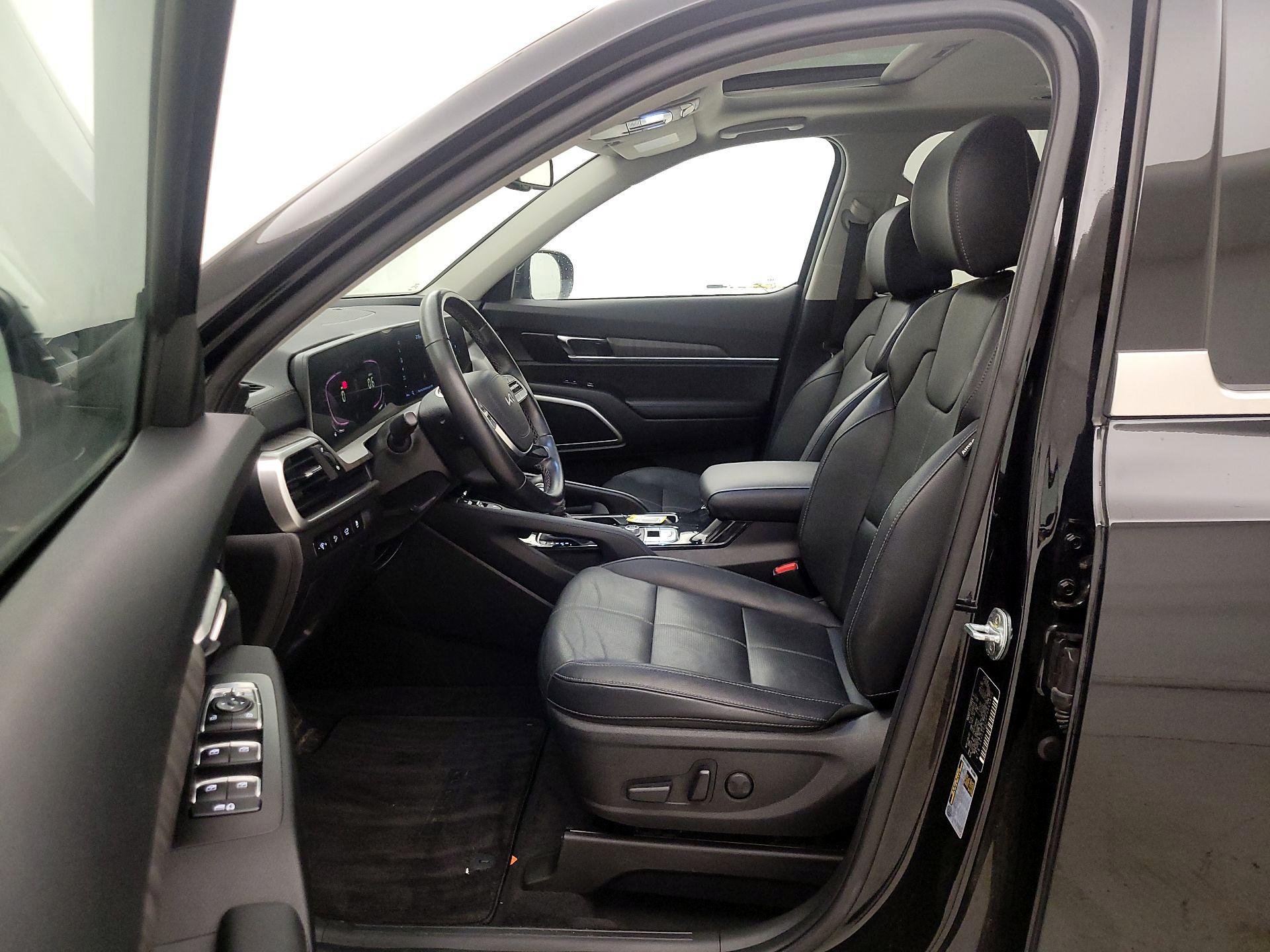 Thumbnail: 2023 Kia Telluride - 11