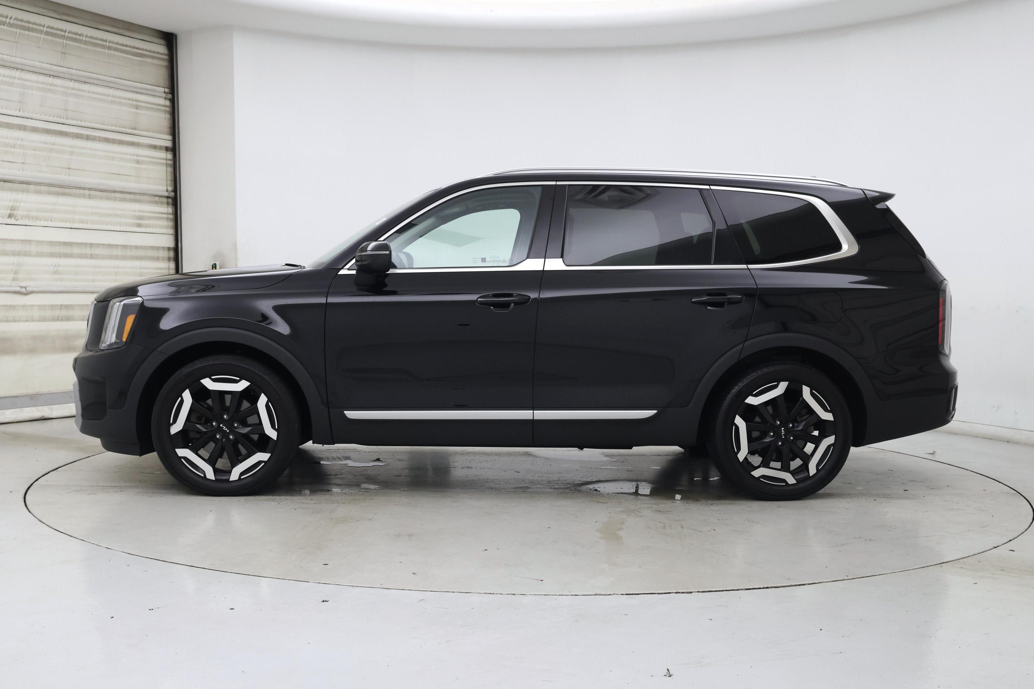 Thumbnail: 2023 Kia Telluride - 3