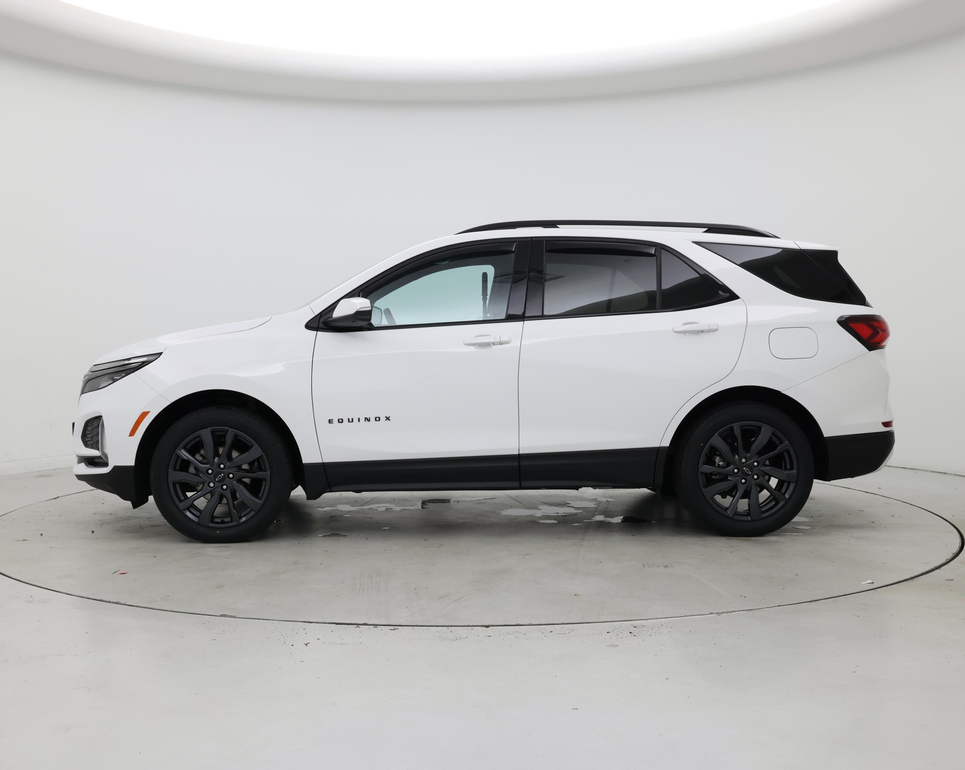 Thumbnail: 2023 Chevrolet Equinox - 3