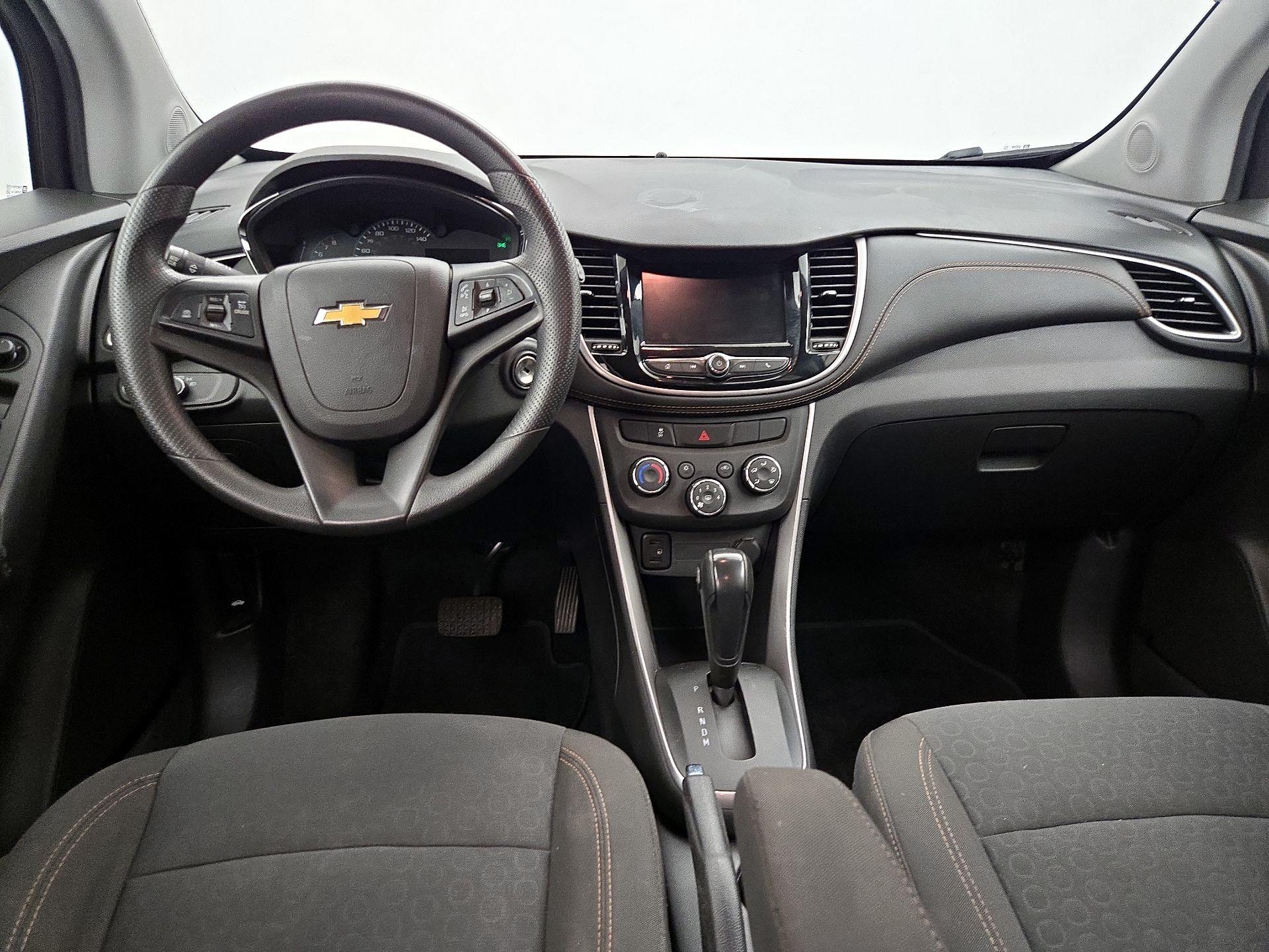 Thumbnail: 2022 Chevrolet Trax - 9