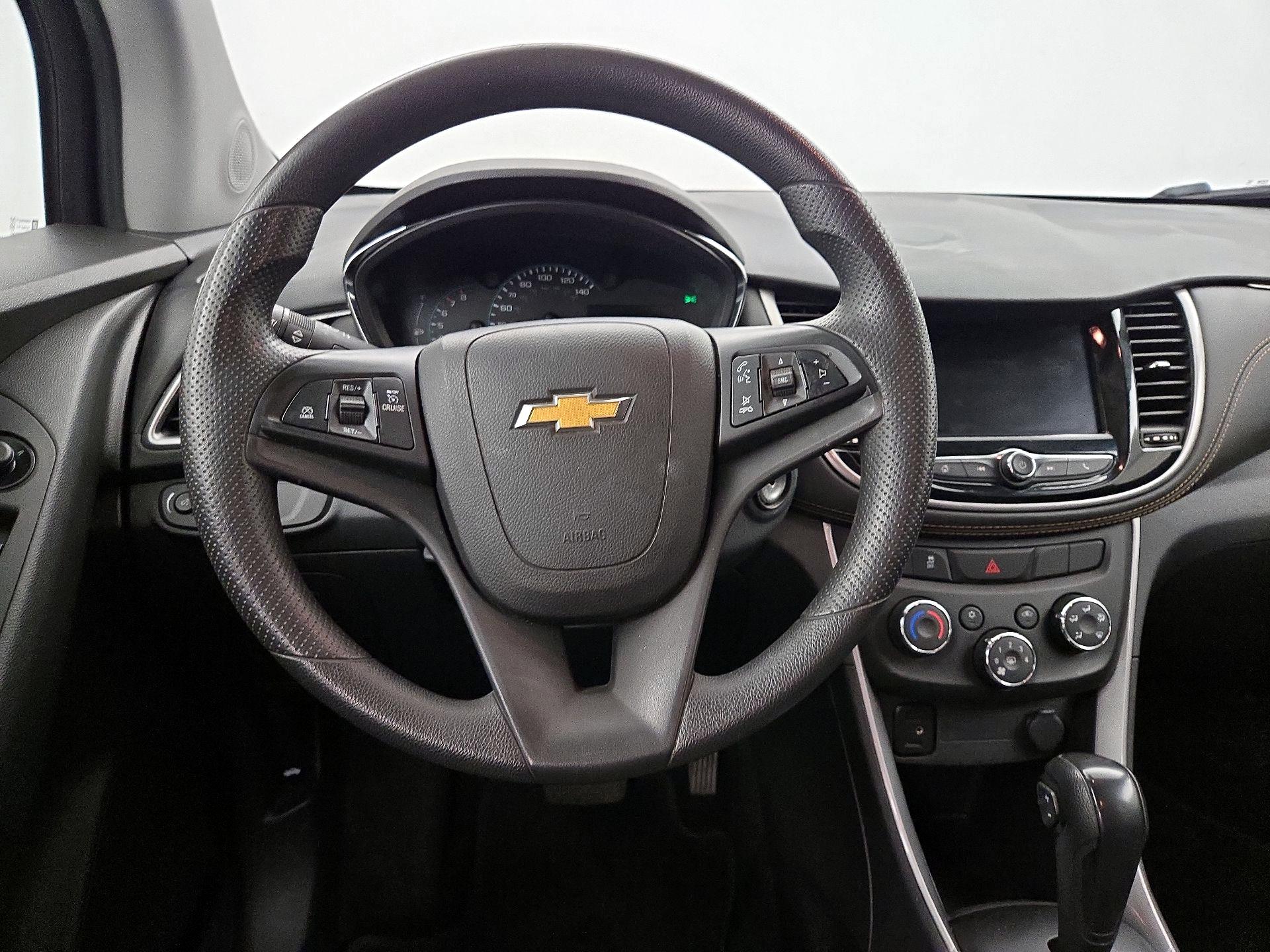 Thumbnail: 2022 Chevrolet Trax - 10