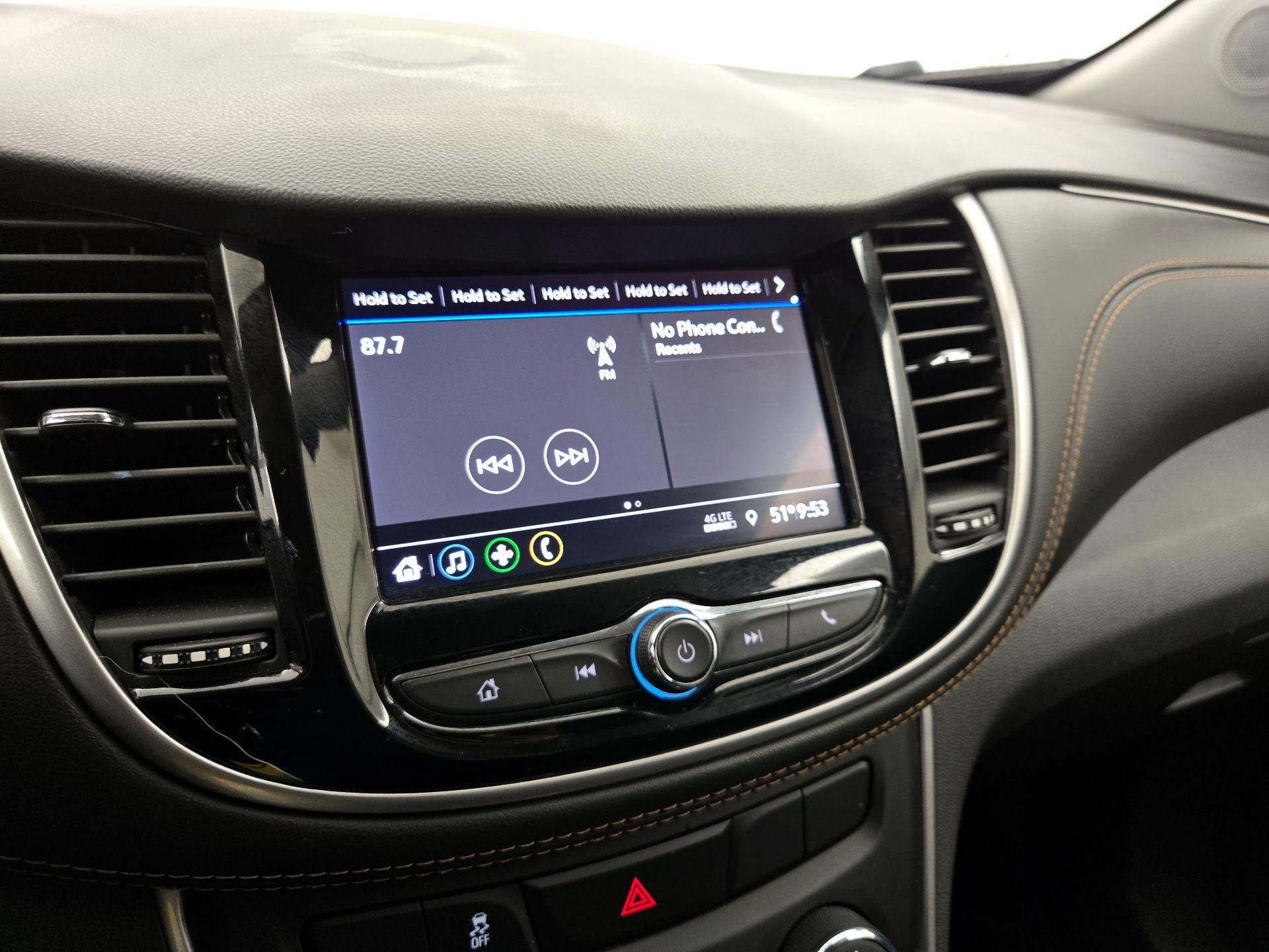 Thumbnail: 2022 Chevrolet Trax - 15