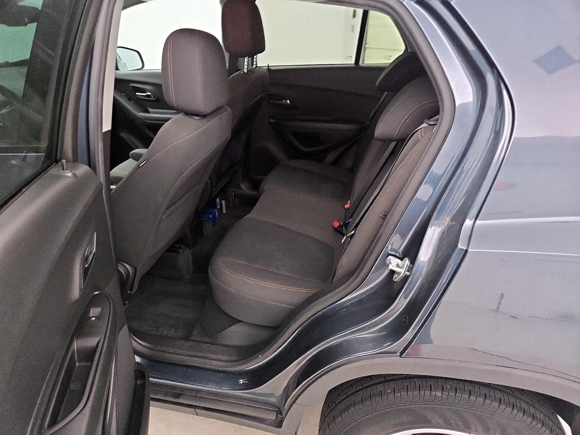 Thumbnail: 2022 Chevrolet Trax - 19