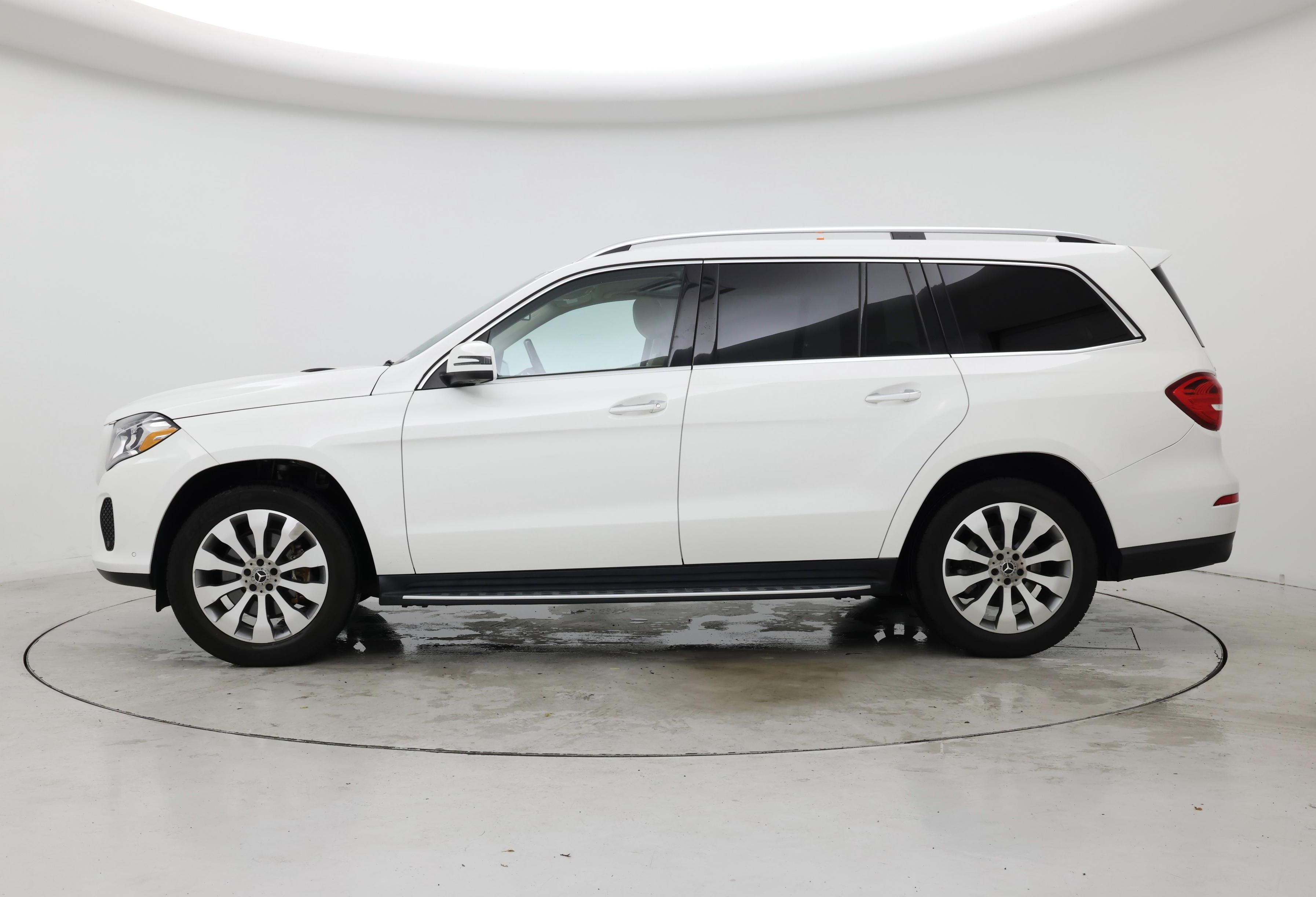 Thumbnail: 2017 Mercedes-Benz GLS - 3