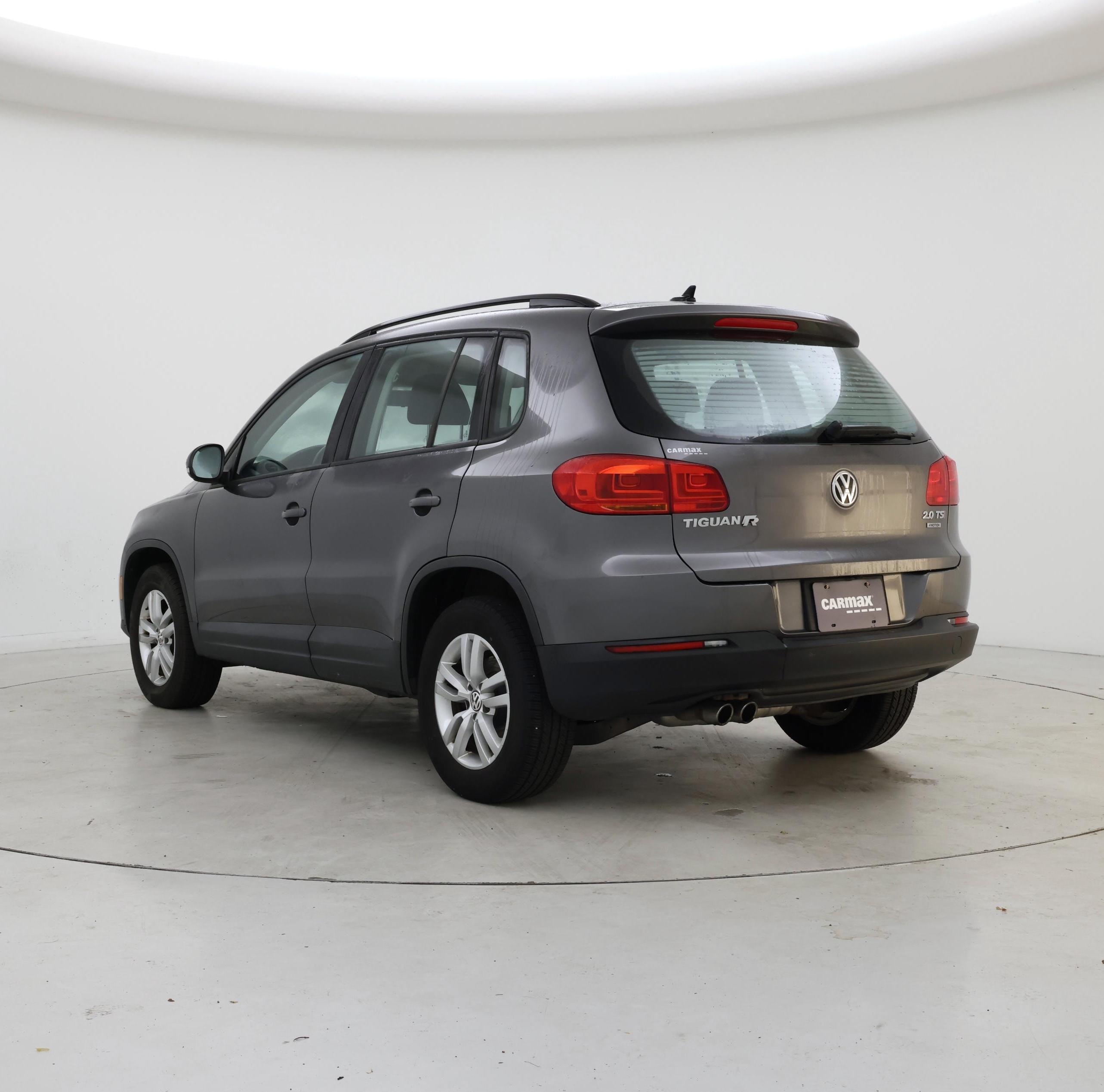 Thumbnail: 2015 Volkswagen Tiguan - 2