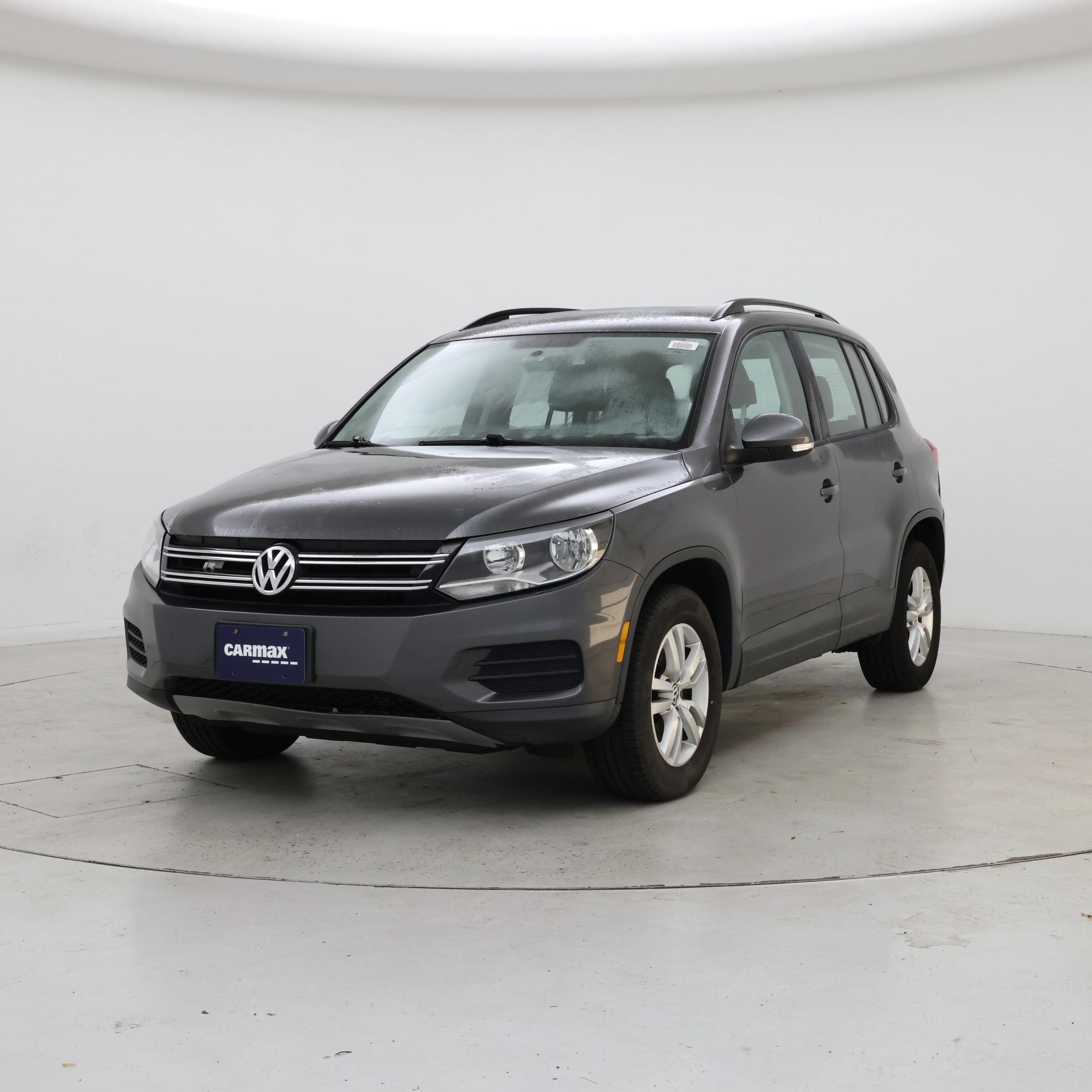 Thumbnail: 2015 Volkswagen Tiguan - 4