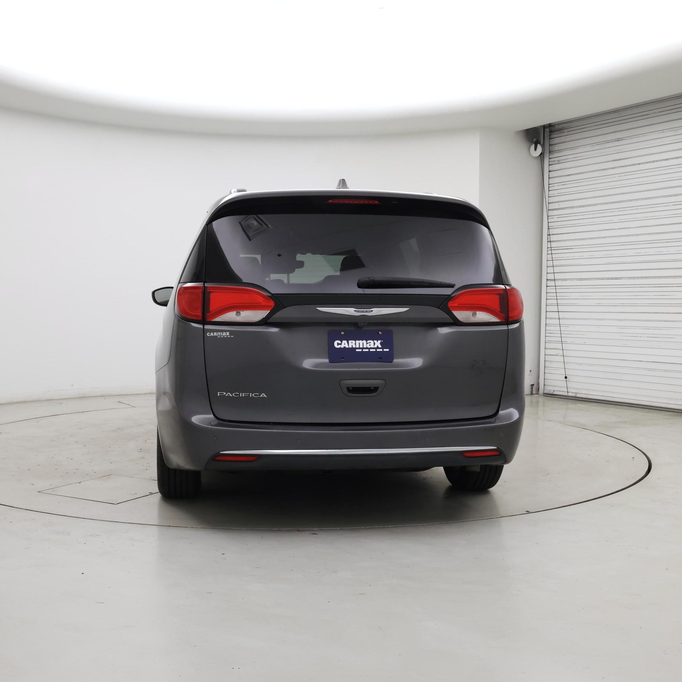 Thumbnail: 2019 Chrysler Pacifica - 6