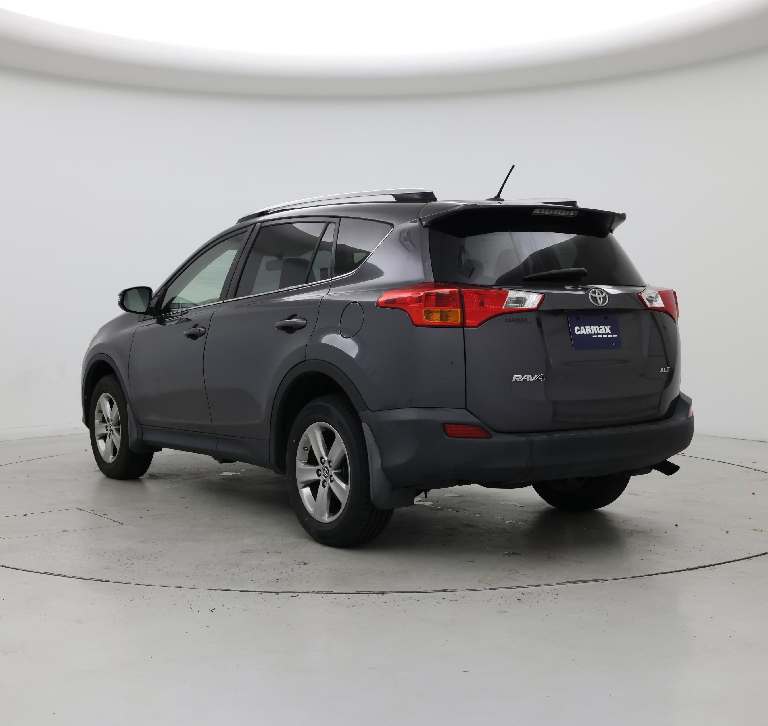 Thumbnail: 2015 Toyota RAV4 - 2
