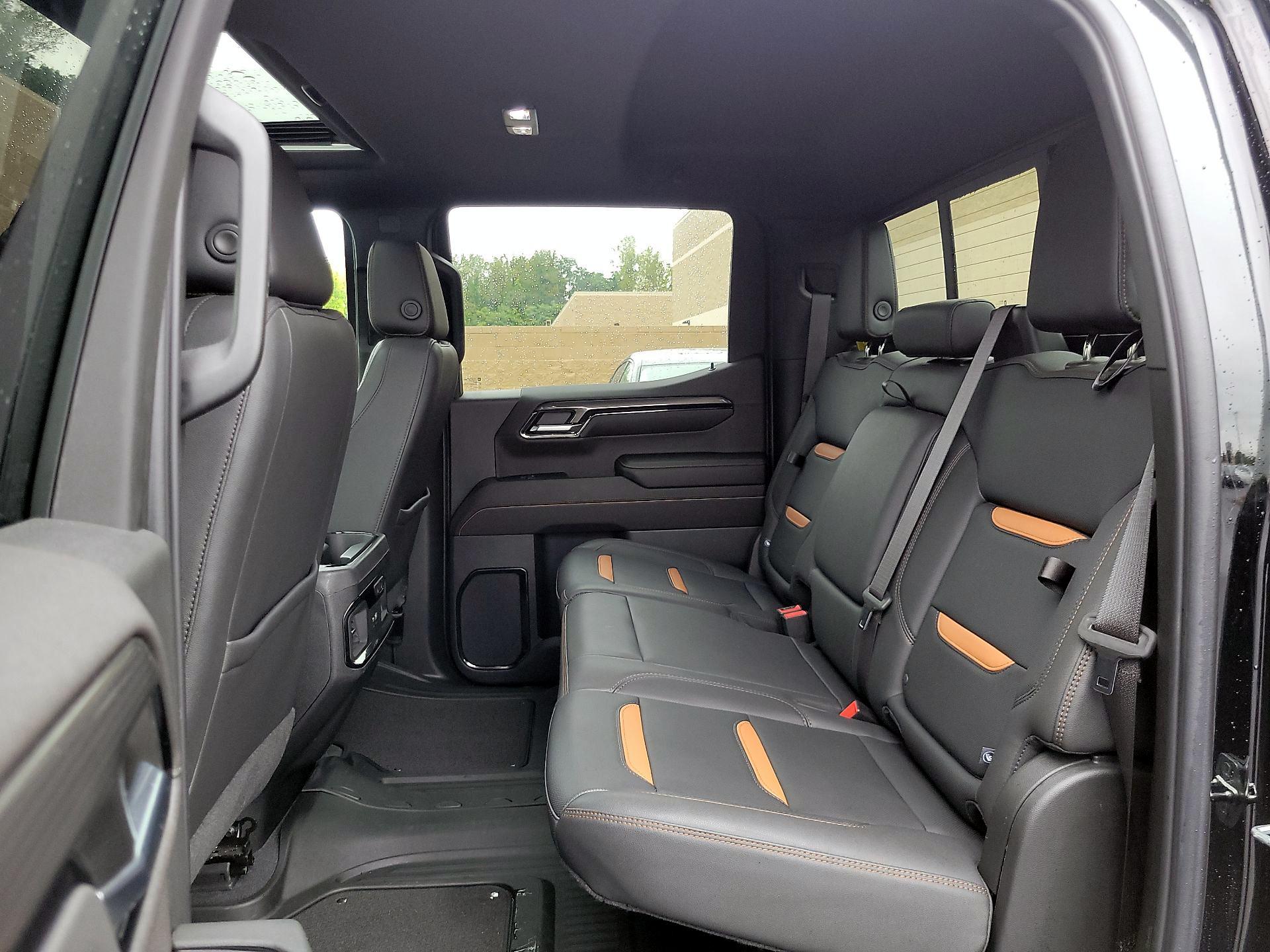 Thumbnail: 2023 GMC Sierra 1500 - 19