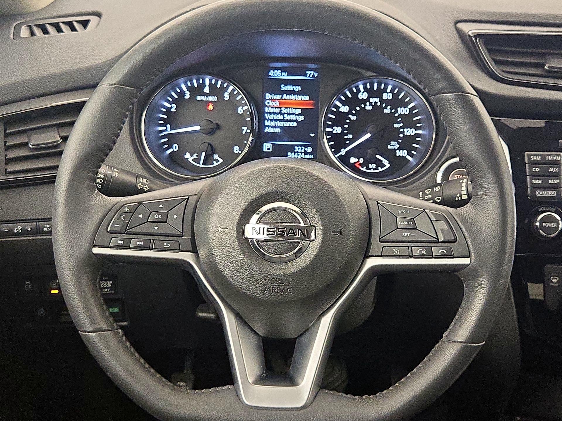 Thumbnail: 2017 Nissan Rogue - 10
