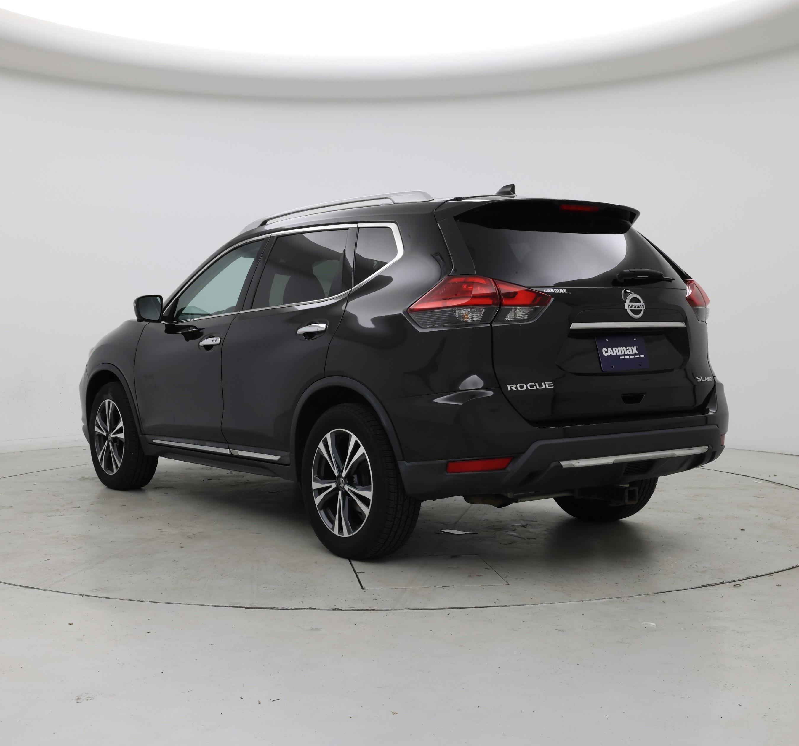 Thumbnail: 2017 Nissan Rogue - 2