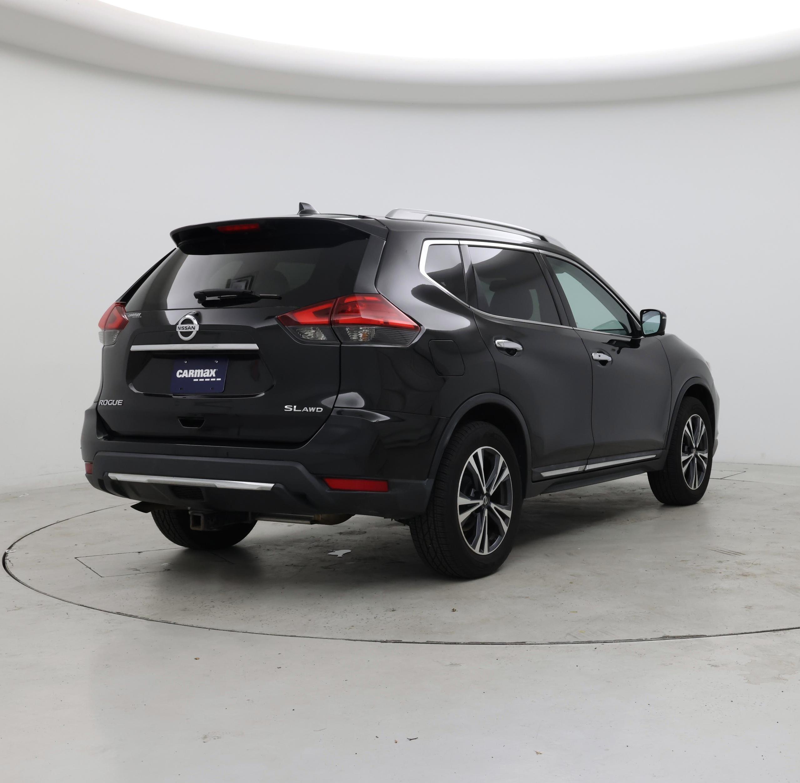 Thumbnail: 2017 Nissan Rogue - 8