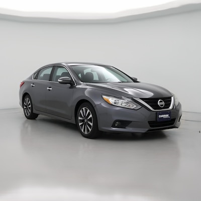 Gray 2017 Nissan Altima SV