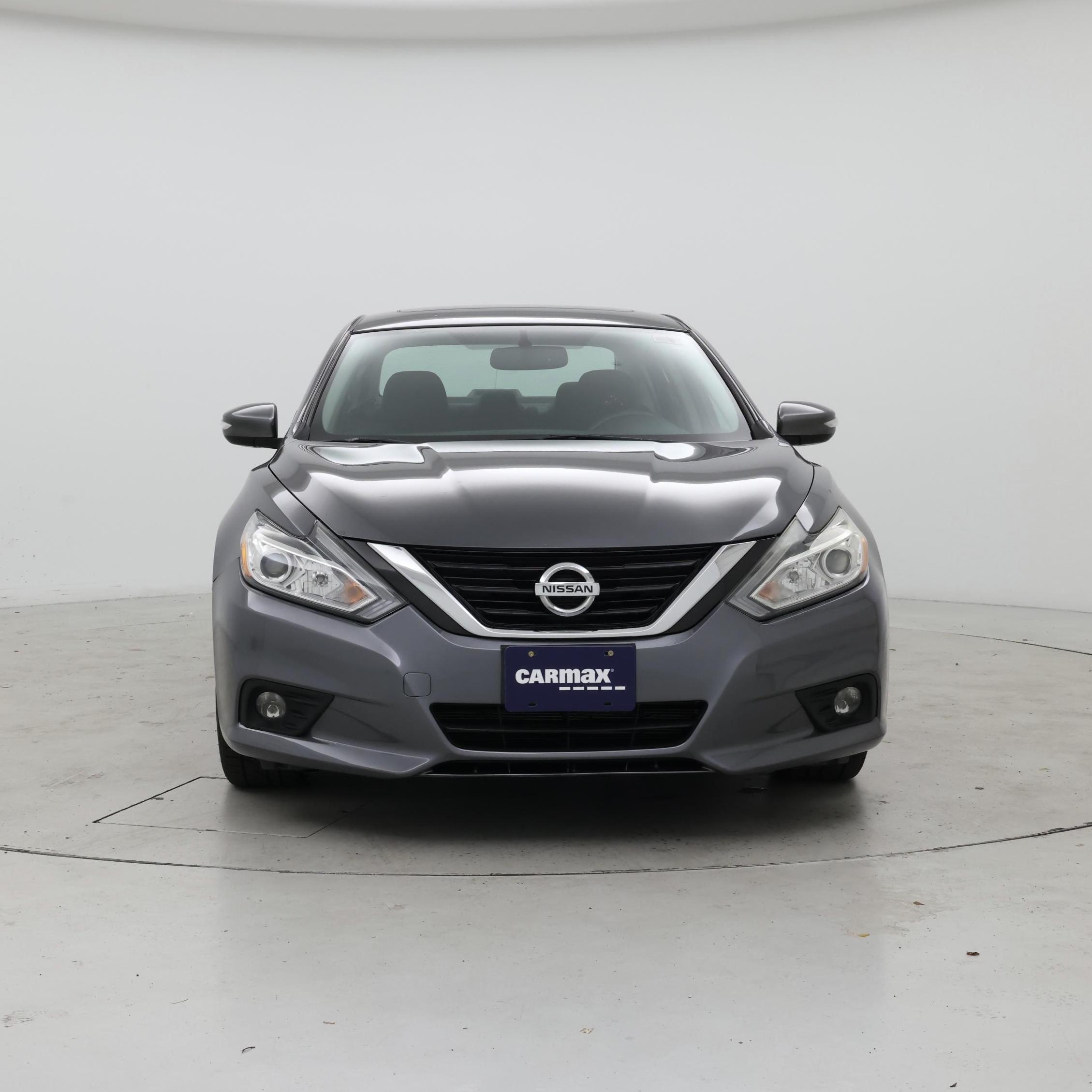 Thumbnail: 2017 Nissan Altima - 5
