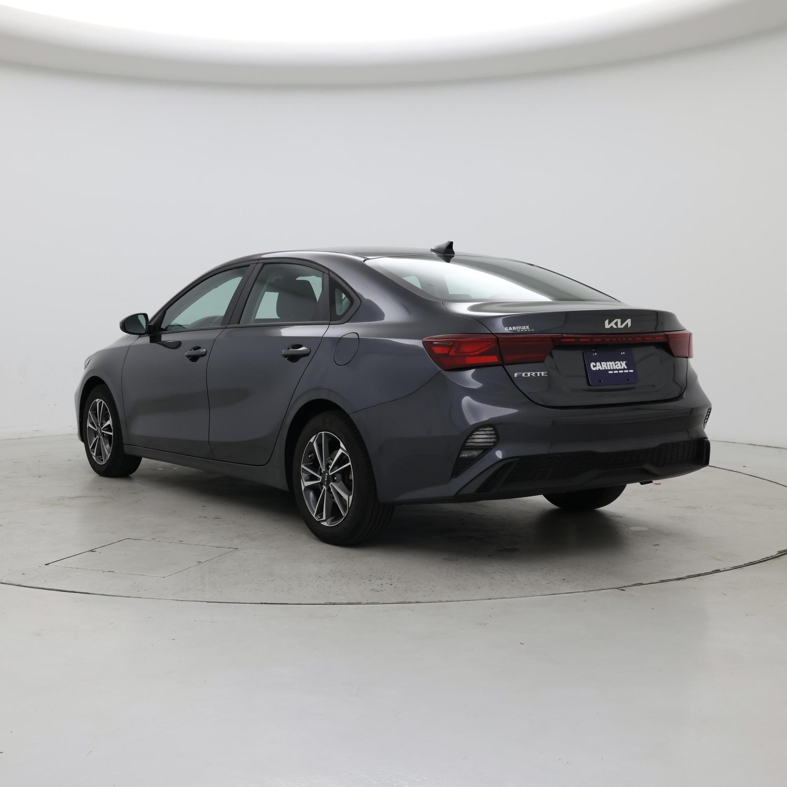 Thumbnail: 2022 Kia Forte - 2