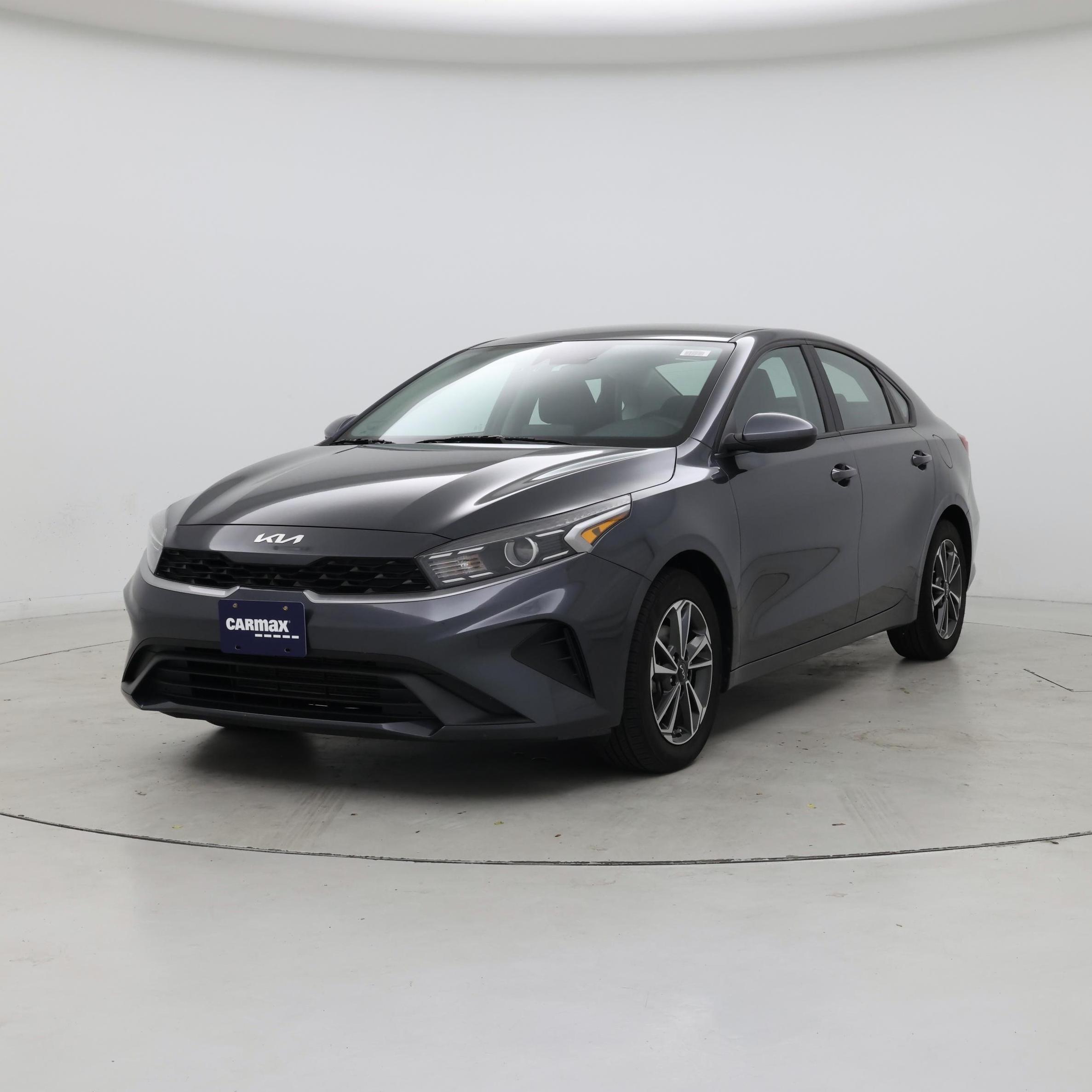 Thumbnail: 2022 Kia Forte - 4