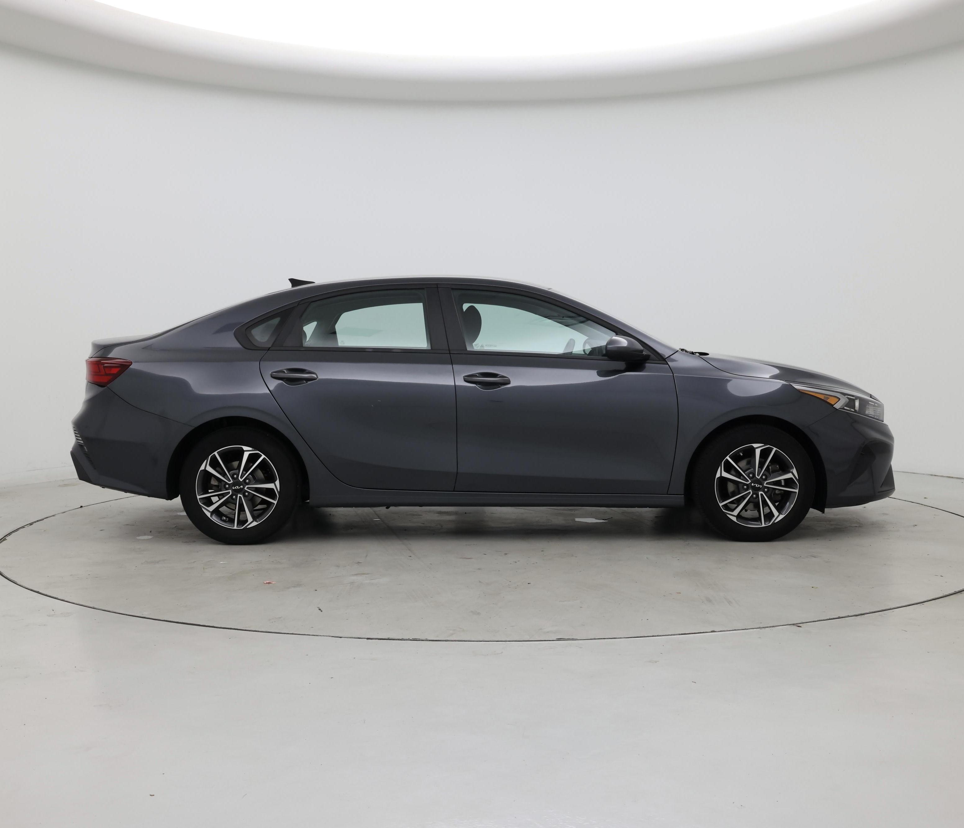 Thumbnail: 2022 Kia Forte - 7
