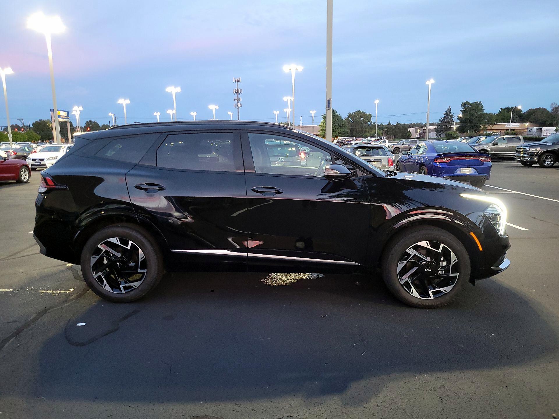 Thumbnail: 2025 Kia Sportage - 4