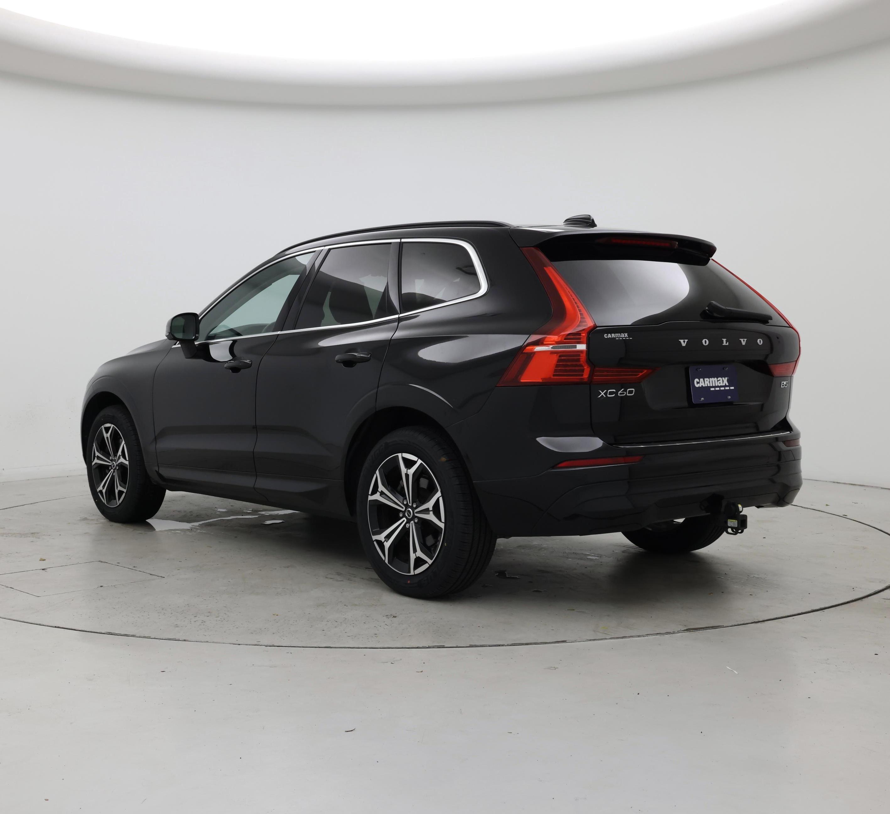 Thumbnail: 2022 Volvo XC60 - 2