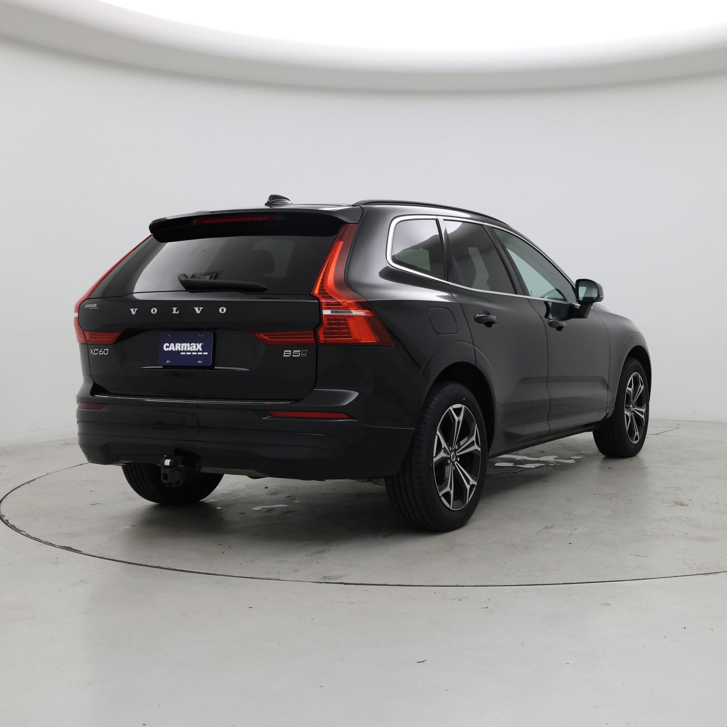 Thumbnail: 2022 Volvo XC60 - 8