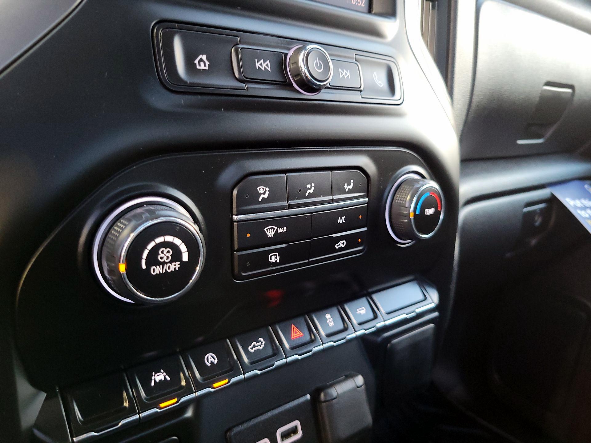 Thumbnail: 2024 Chevrolet Silverado 1500 - 14