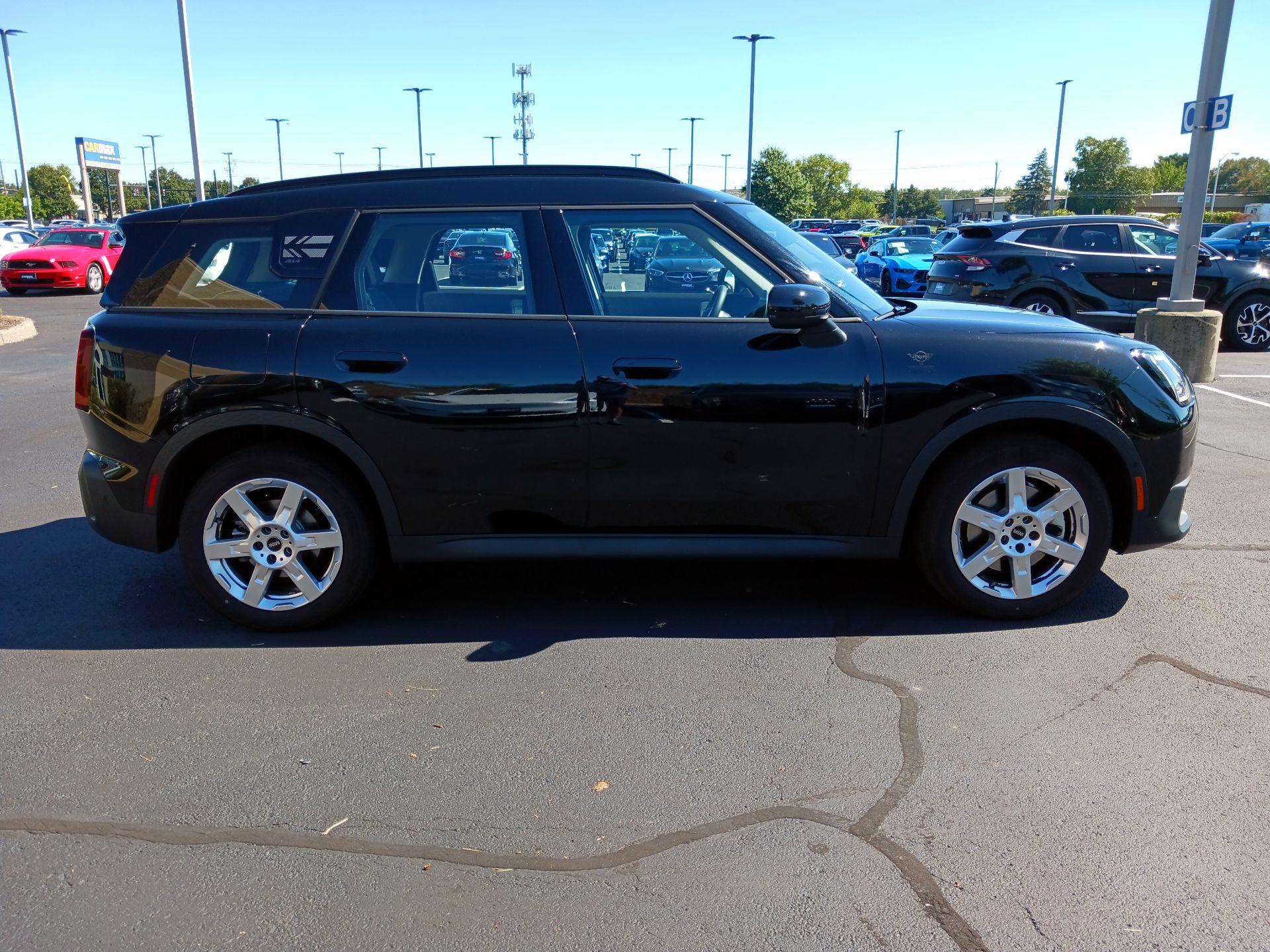 Thumbnail: 2025 MINI Cooper Countryman - 4