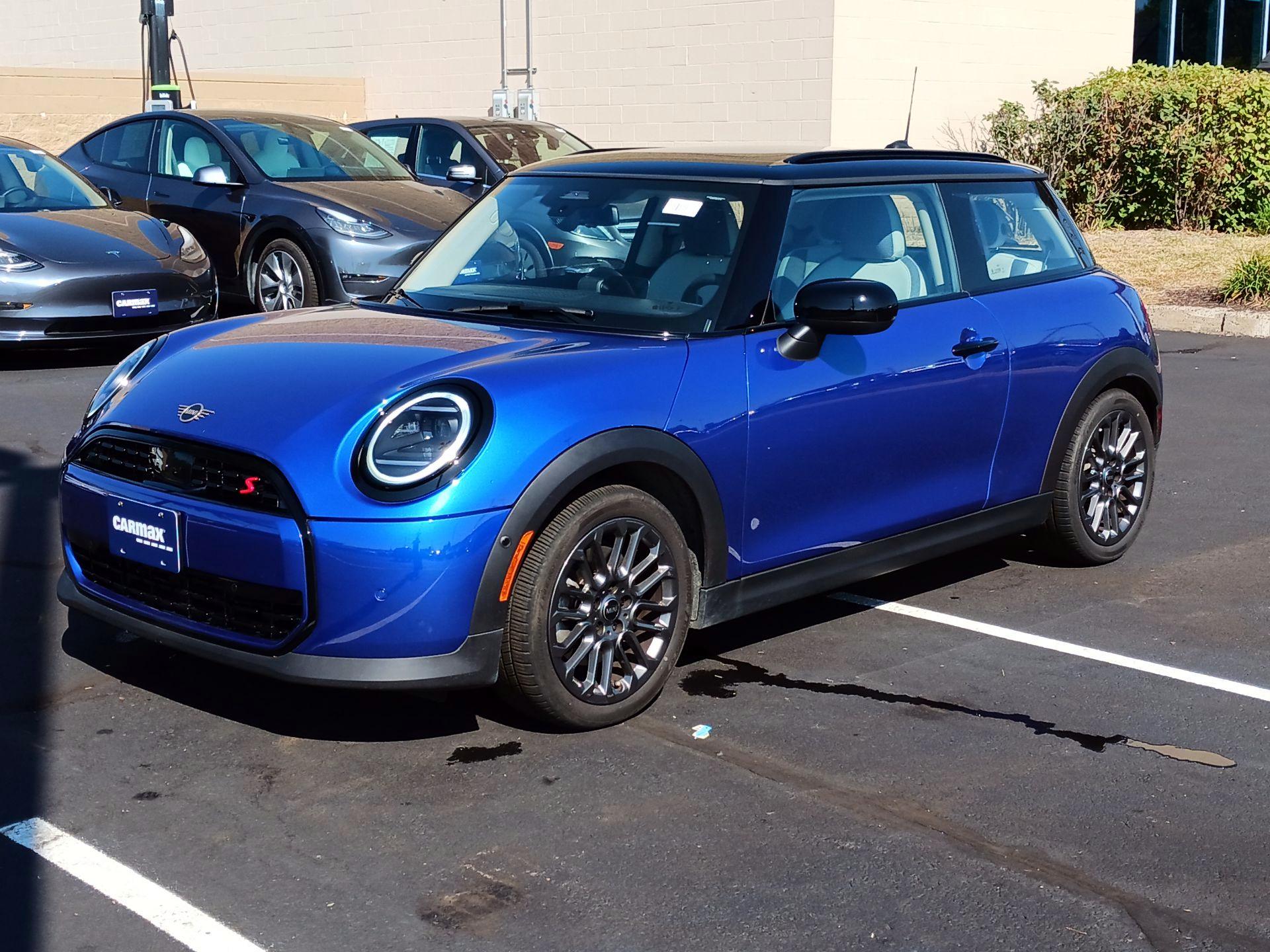 Thumbnail: 2025 MINI Cooper Hardtop - 3