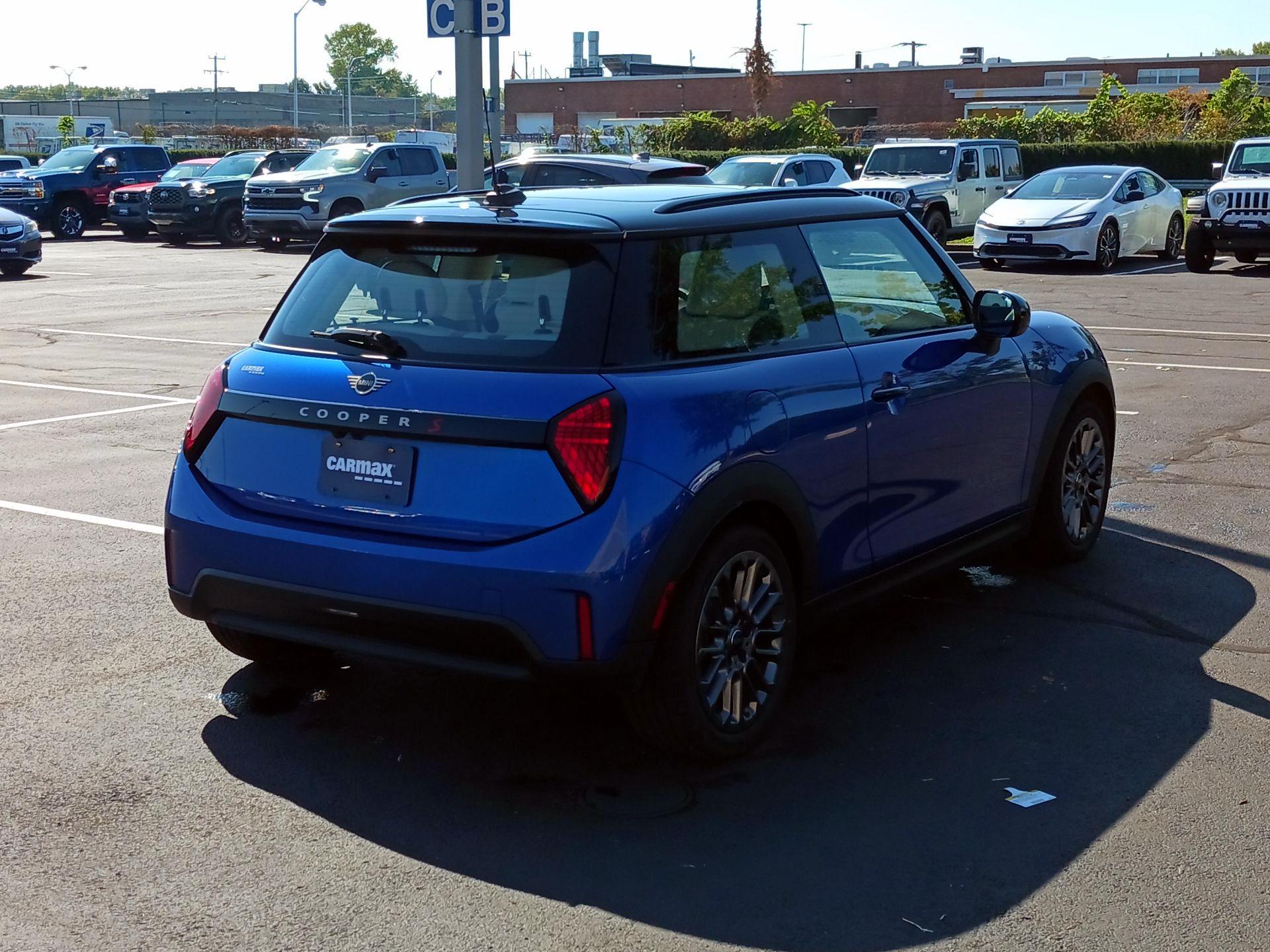 Thumbnail: 2025 MINI Cooper Hardtop - 5