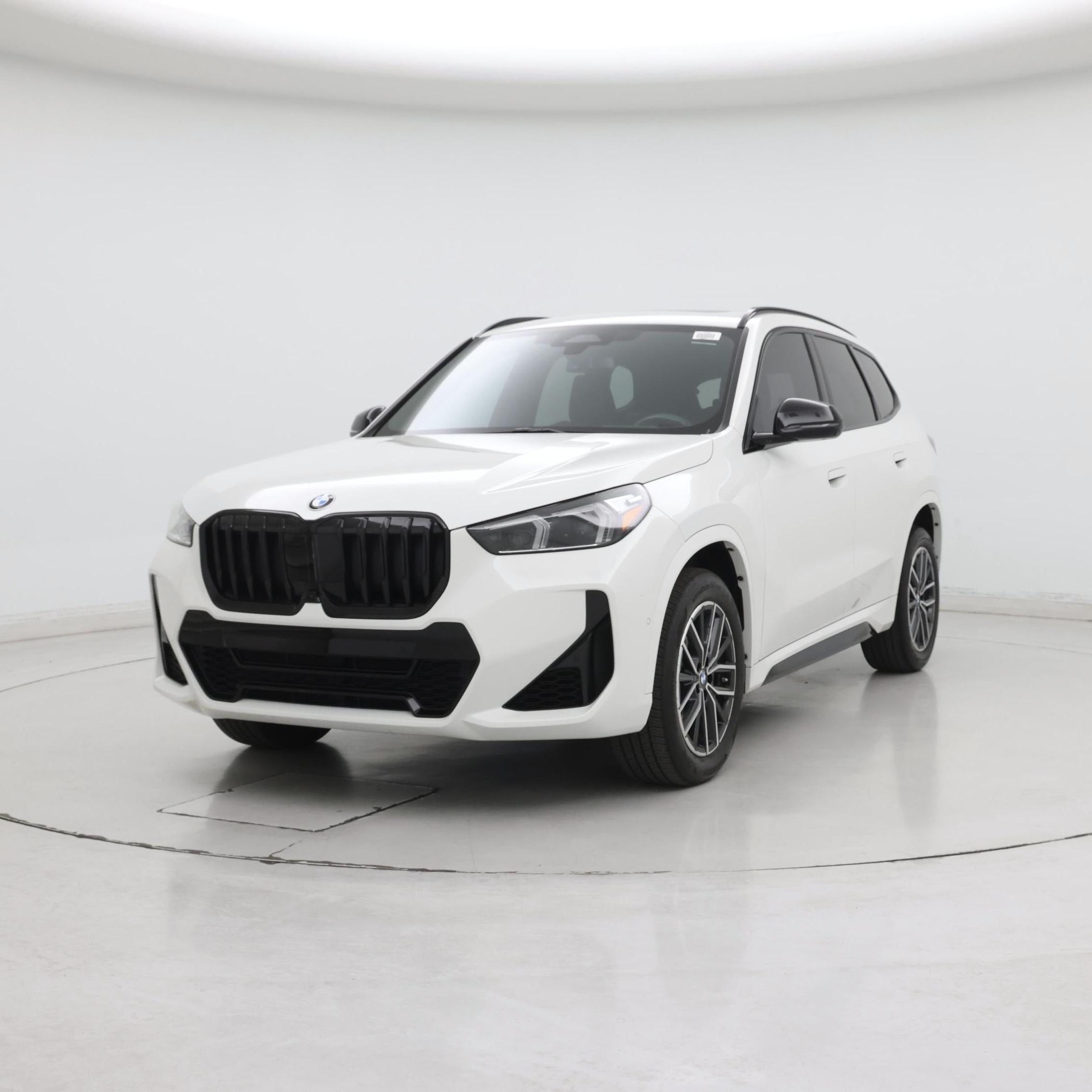 Thumbnail: 2023 BMW X1 - 4