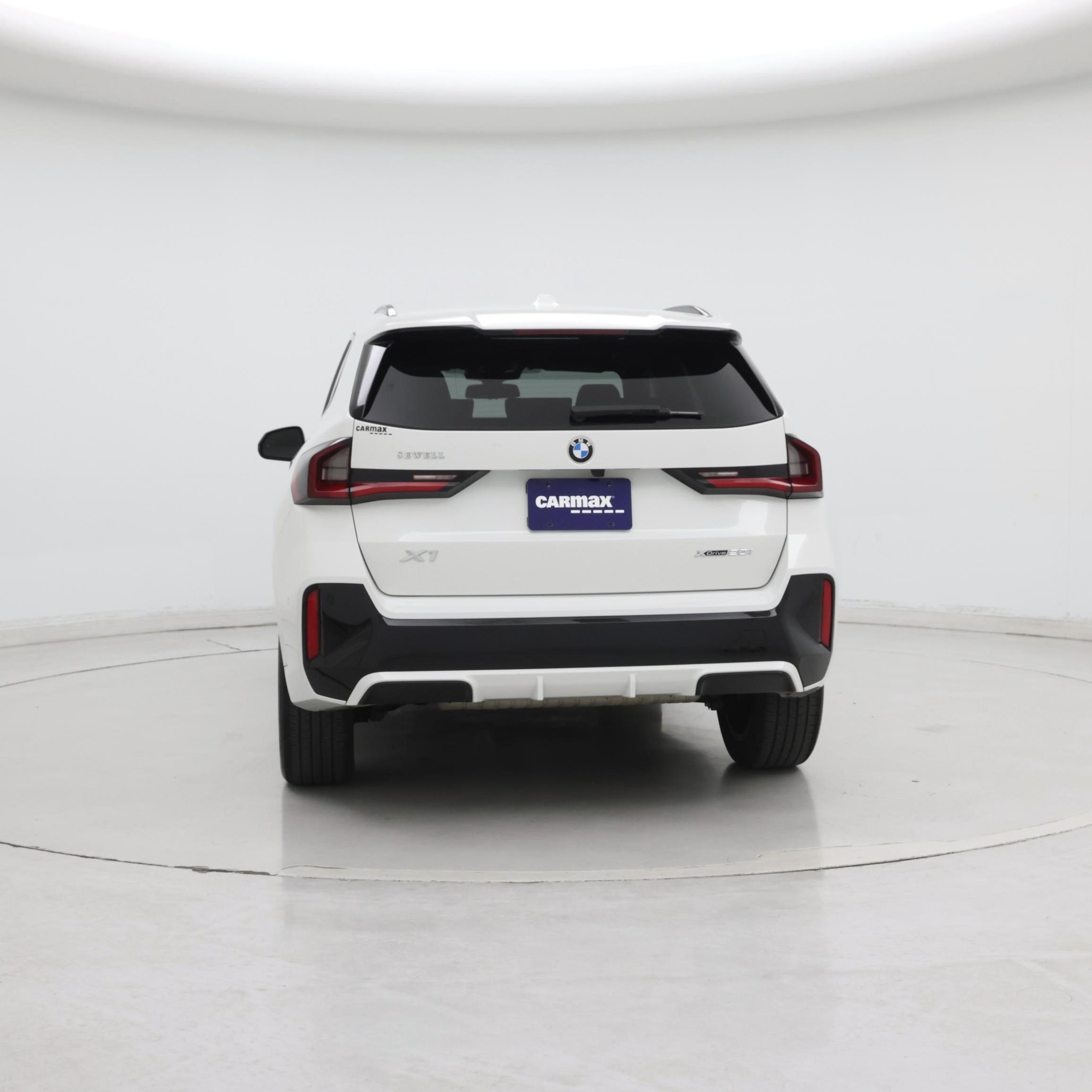 Thumbnail: 2023 BMW X1 - 6