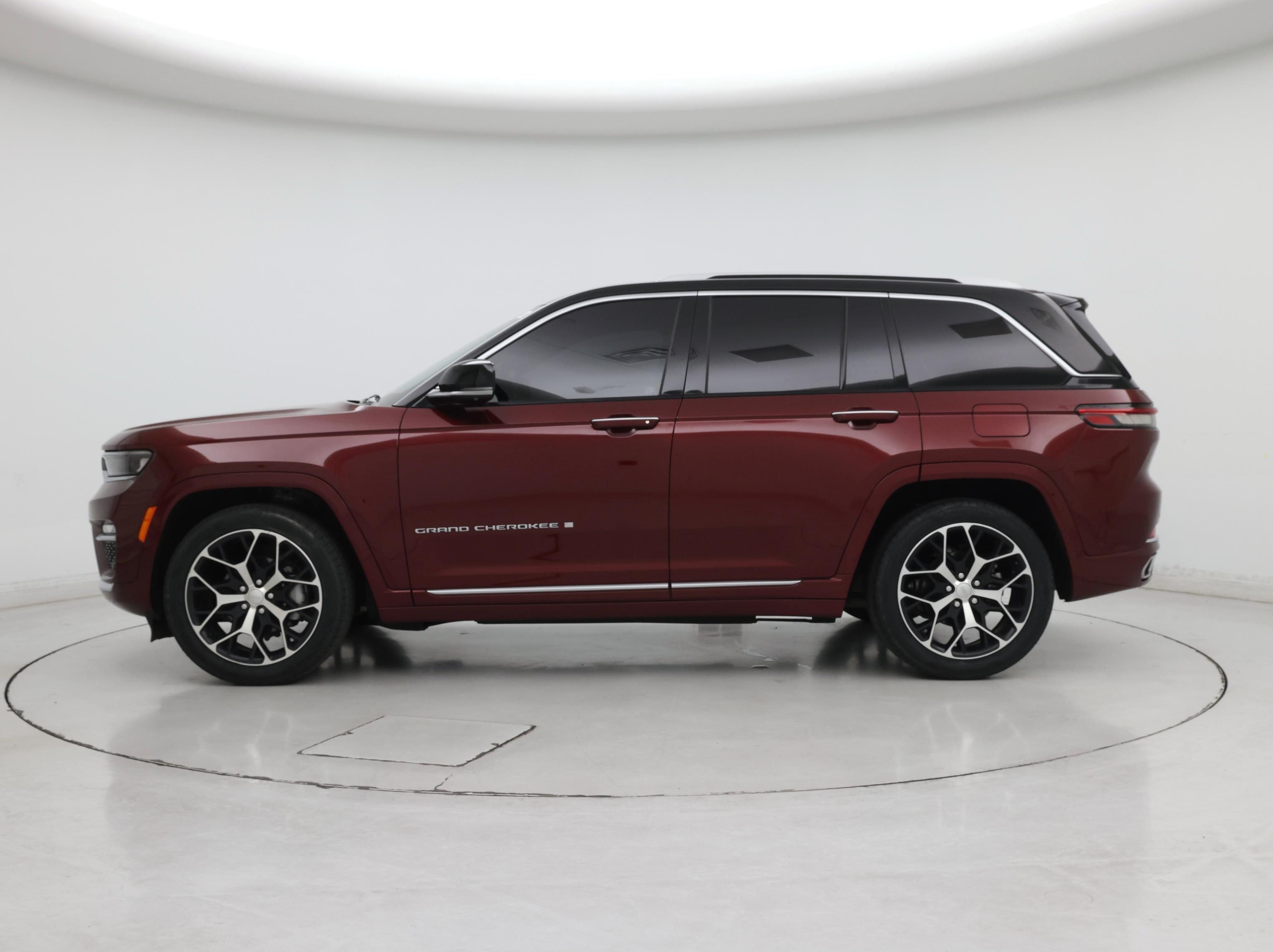 Thumbnail: 2023 Jeep Grand Cherokee - 3