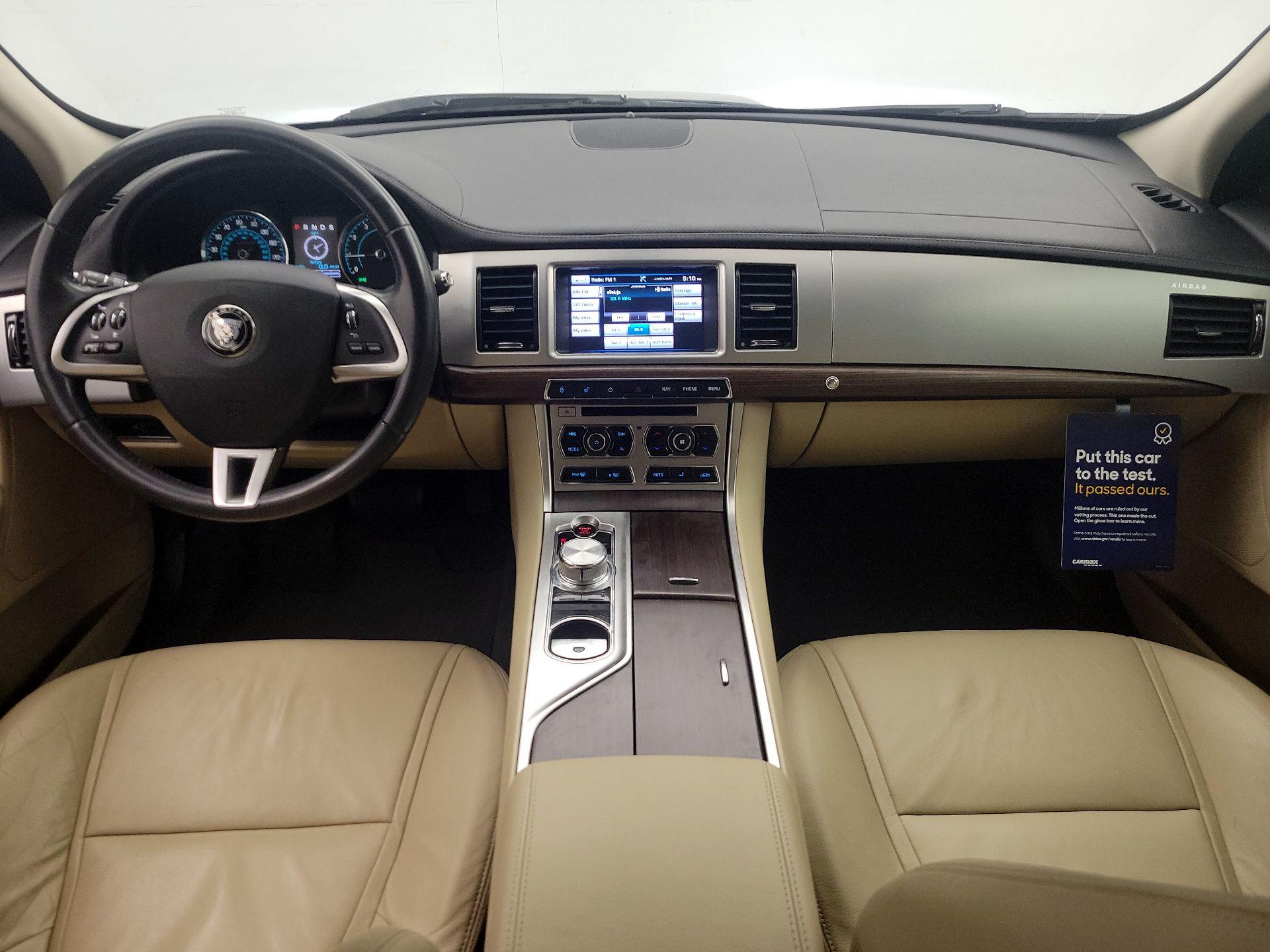 Thumbnail: 2015 Jaguar XF - 9