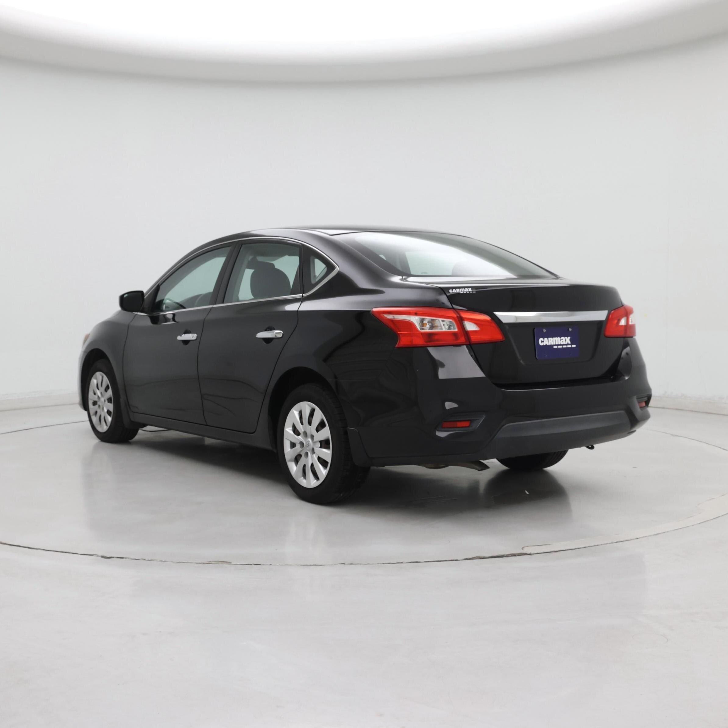 Thumbnail: 2016 Nissan Sentra - 2