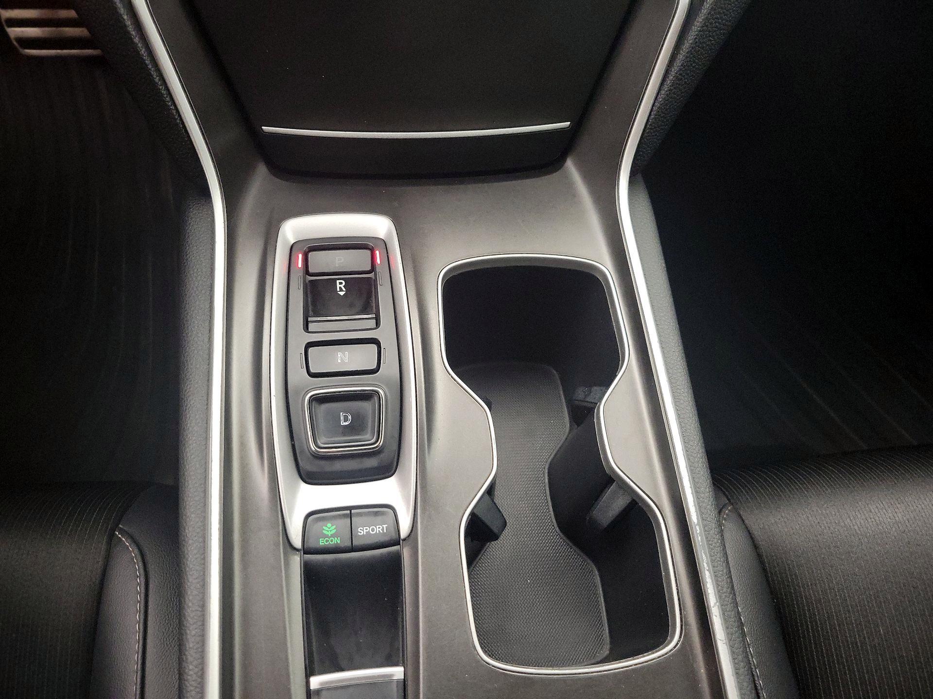 Thumbnail: 2019 Honda Accord - 17