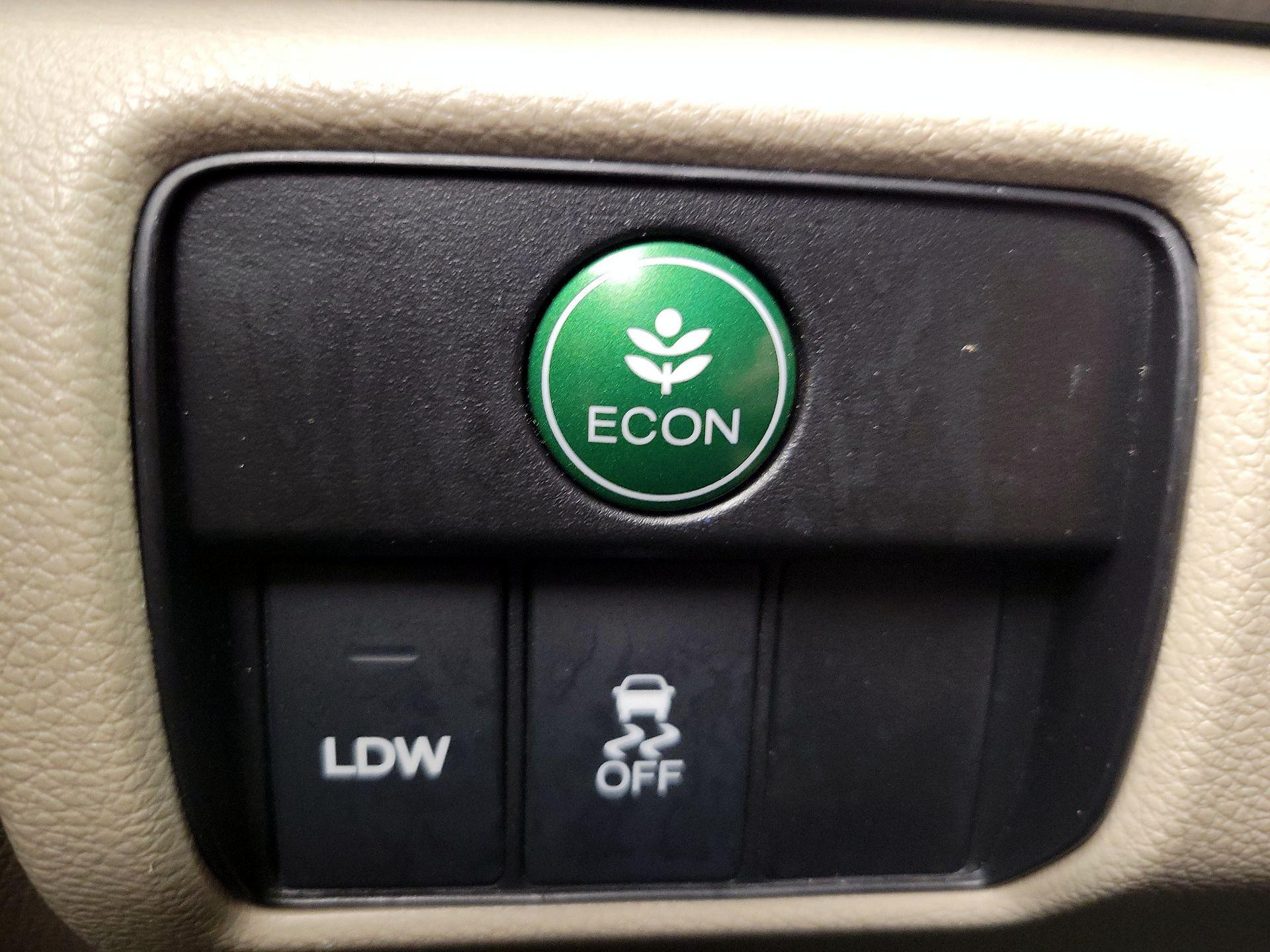 Thumbnail: 2015 Honda Accord - 13