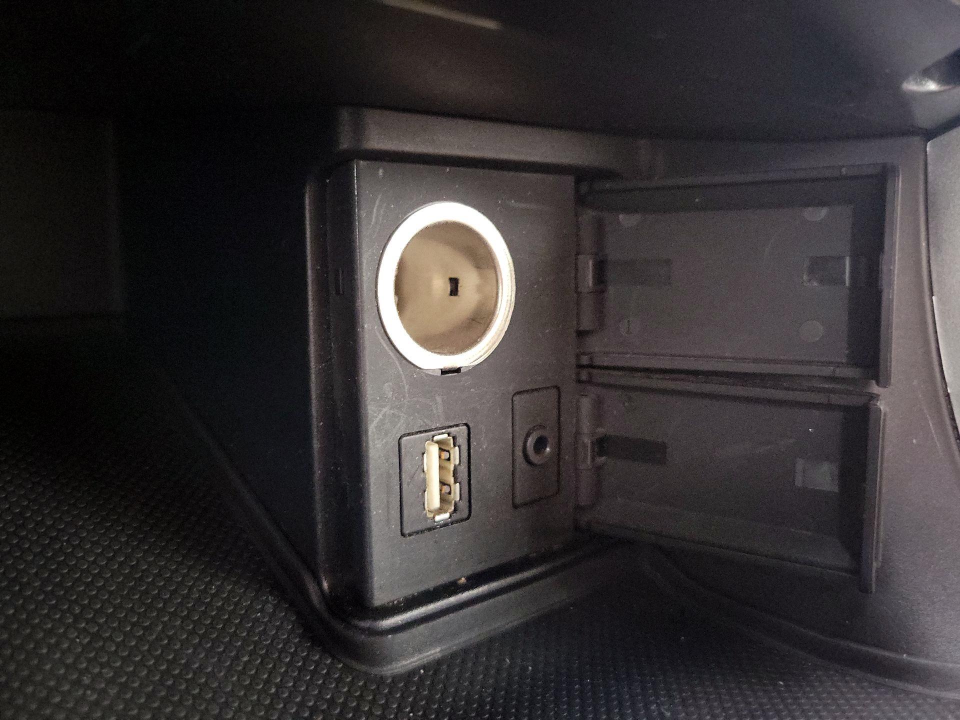 Thumbnail: 2015 Honda Accord - 18