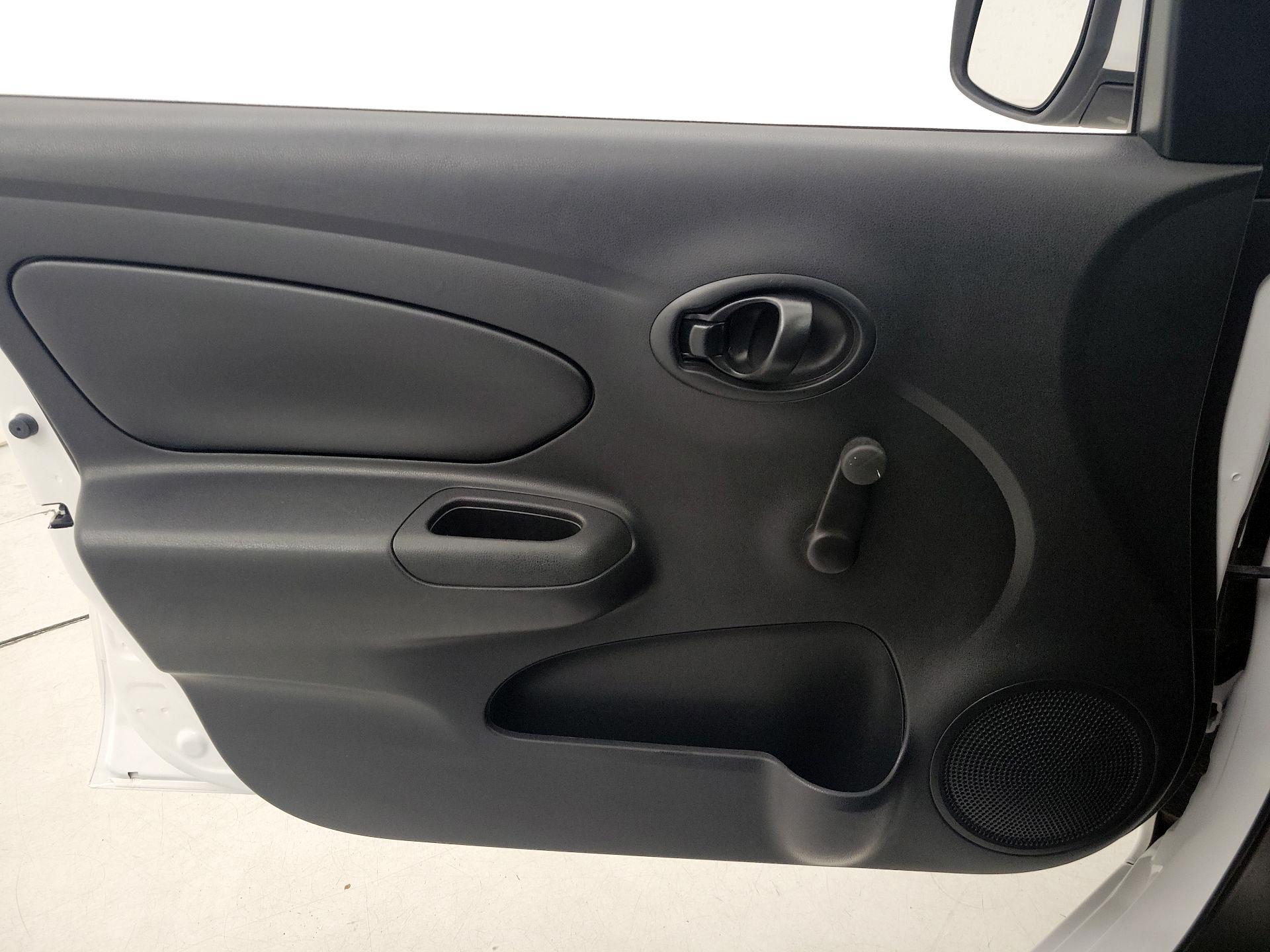 Thumbnail: 2018 Nissan Versa - 12