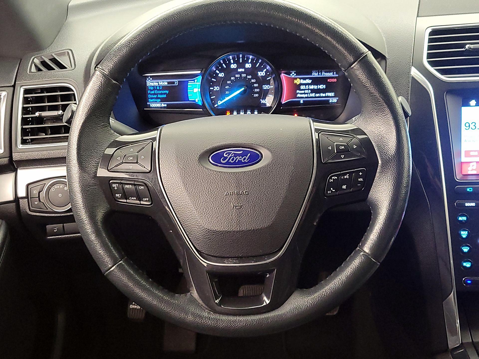 Thumbnail: 2018 Ford Explorer - 10