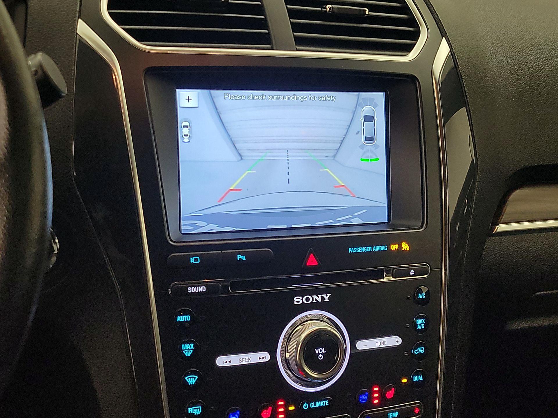 Thumbnail: 2018 Ford Explorer - 15