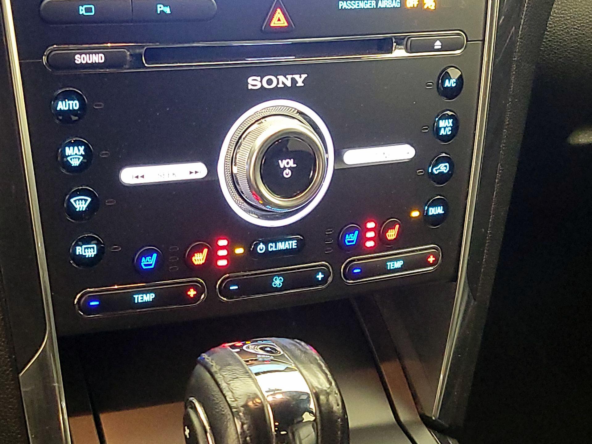 Thumbnail: 2018 Ford Explorer - 17