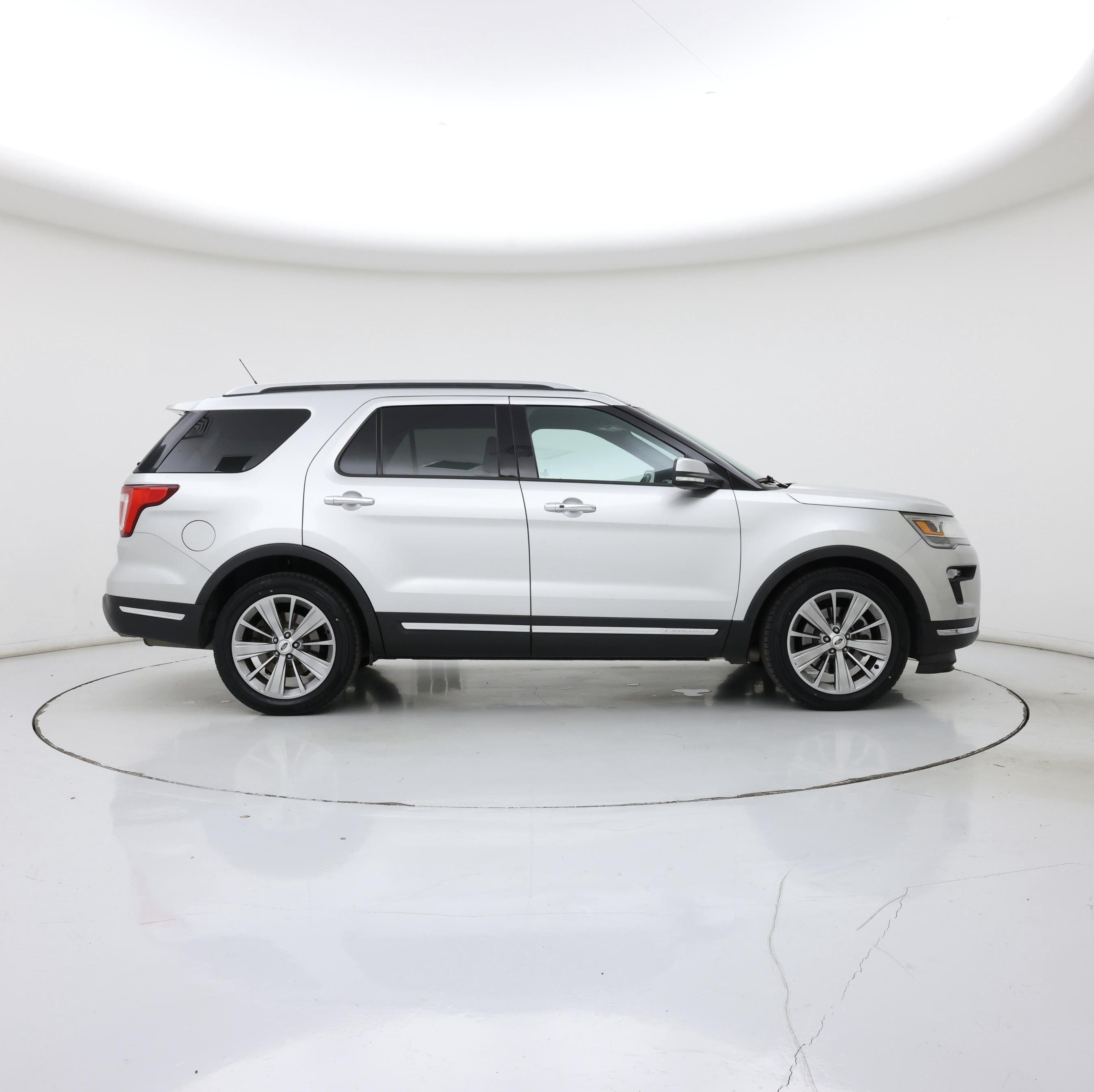 Thumbnail: 2018 Ford Explorer - 7