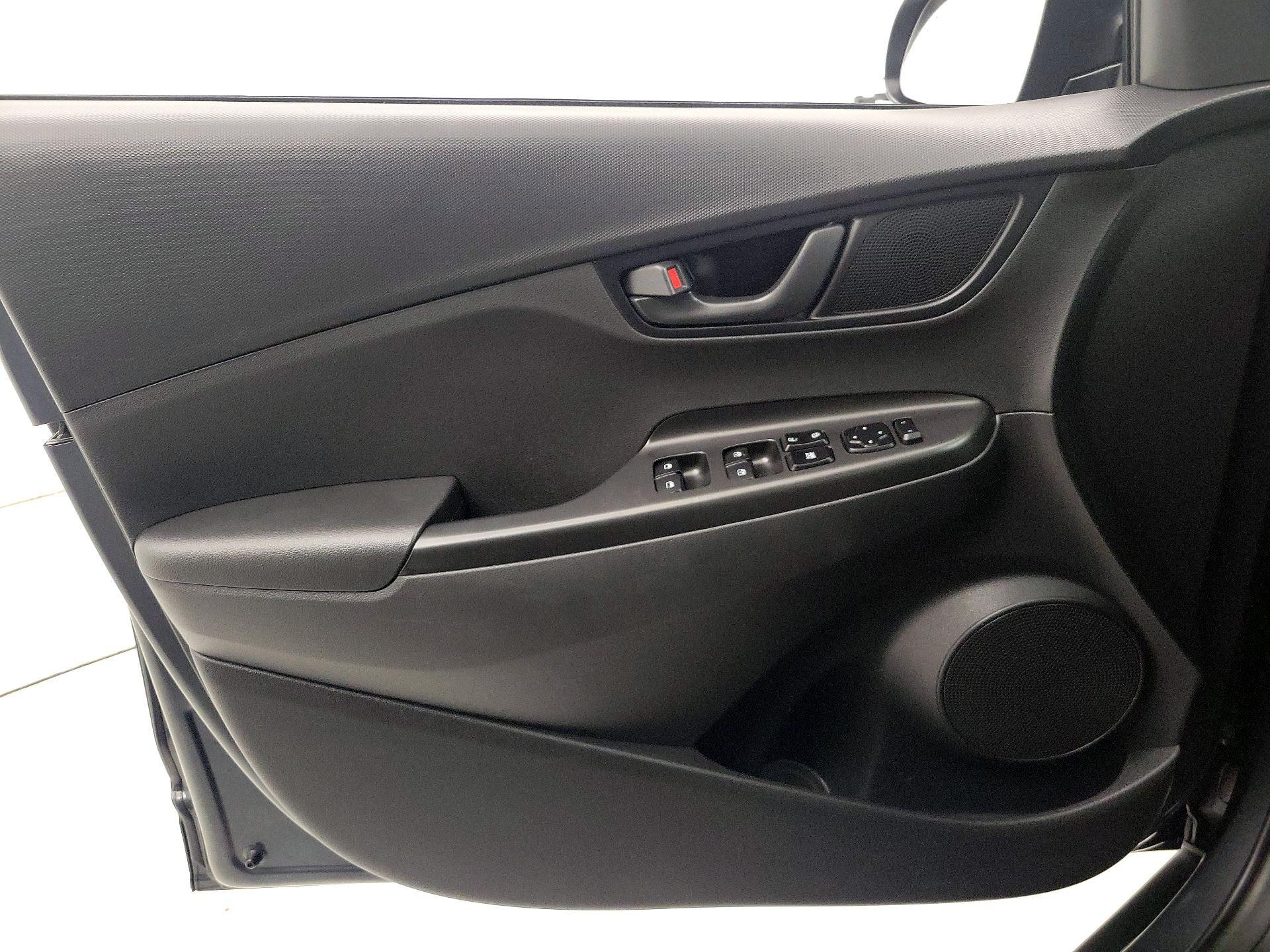 Thumbnail: 2020 Hyundai Kona - 12