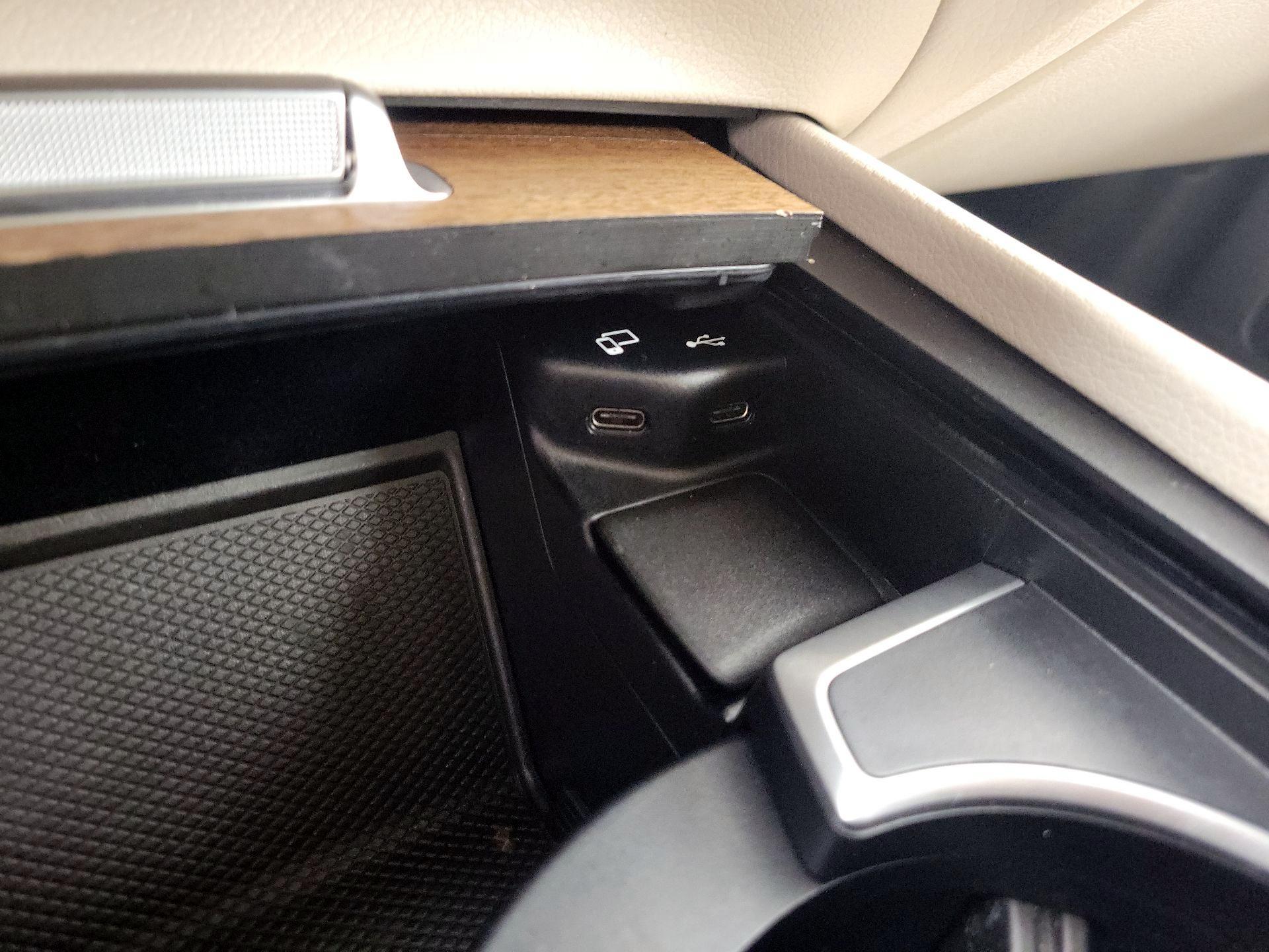 Thumbnail: 2022 Mercedes-Benz GLE - 19