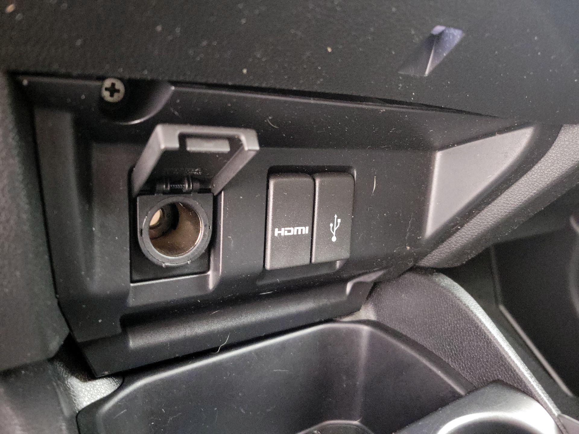 Thumbnail: 2015 Honda Fit - 18